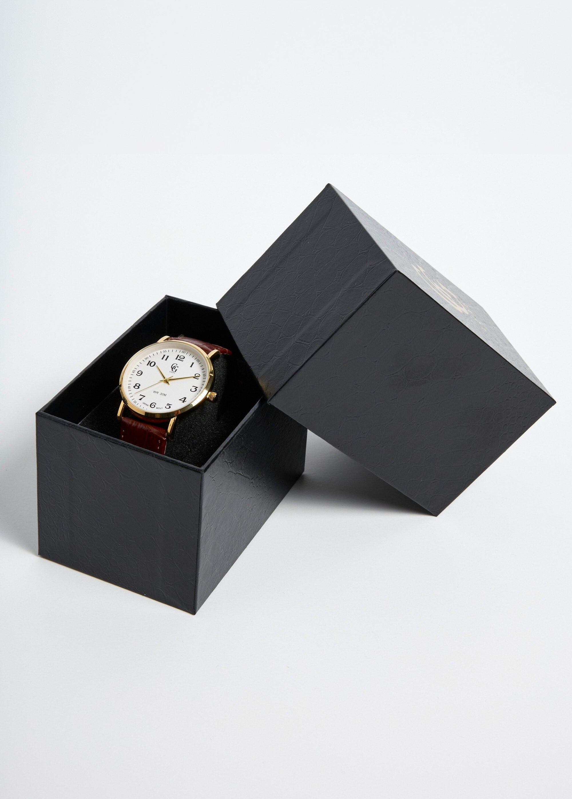 Reloj_redondo_de_acero_inoxidable_y_piel_estilo_cocodrilo._Castaño_DE4_slim