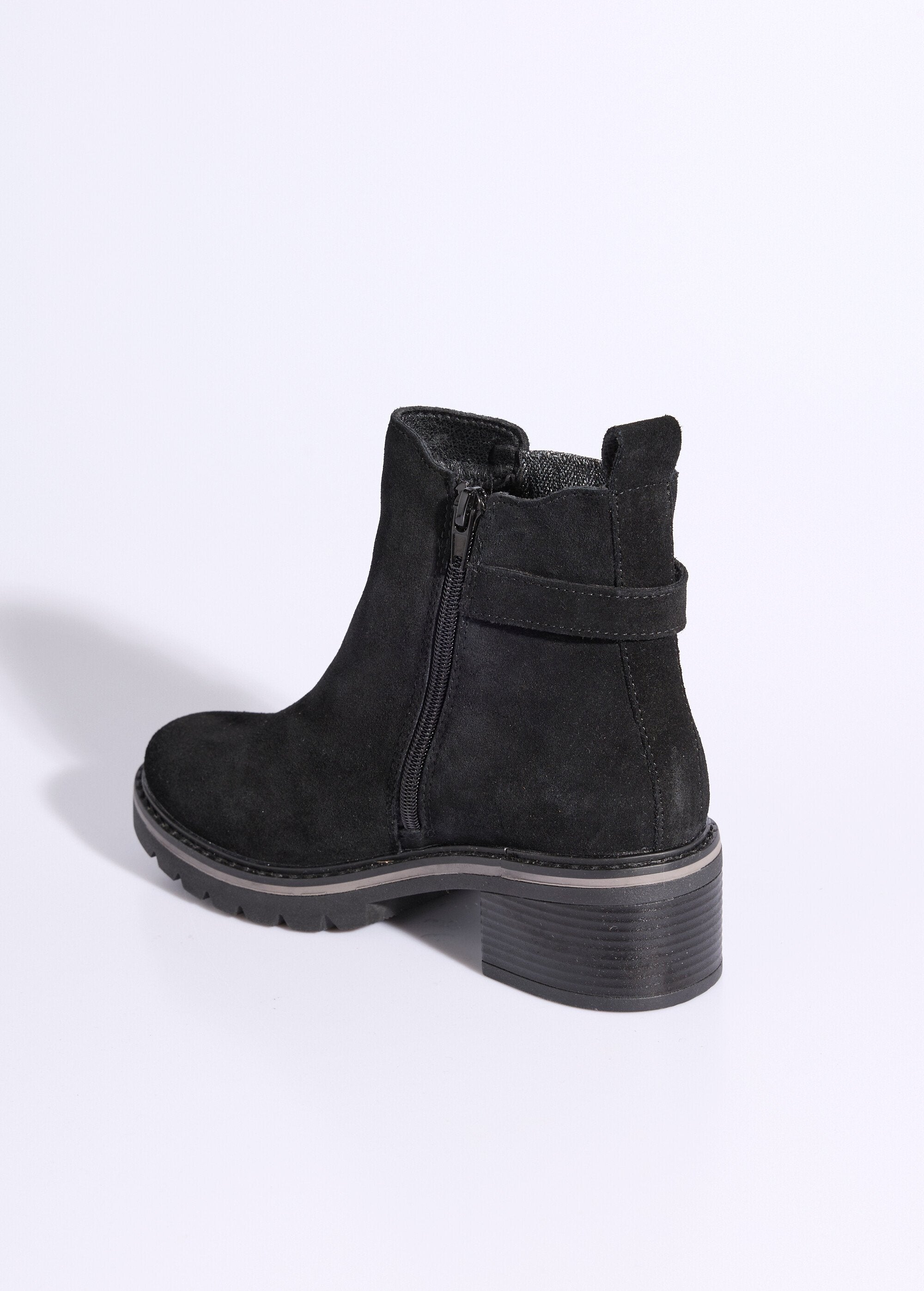 Botas_de_piel_inspiradas_en_la_Camarga_Negro_DO1_slim