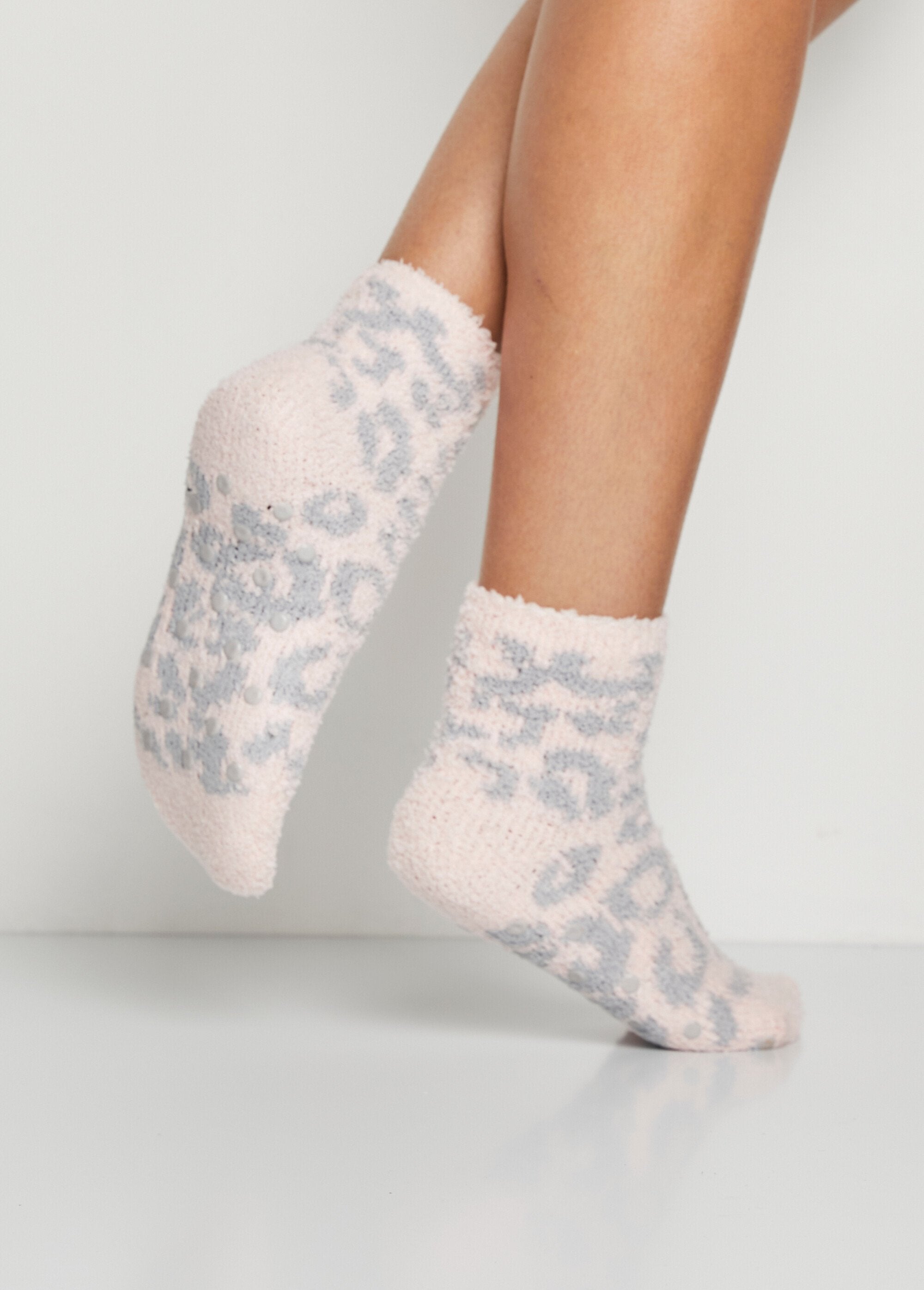 Calcetines_suaves_antideslizantes_Lote_surtido_de_grises_2_DO1_slim