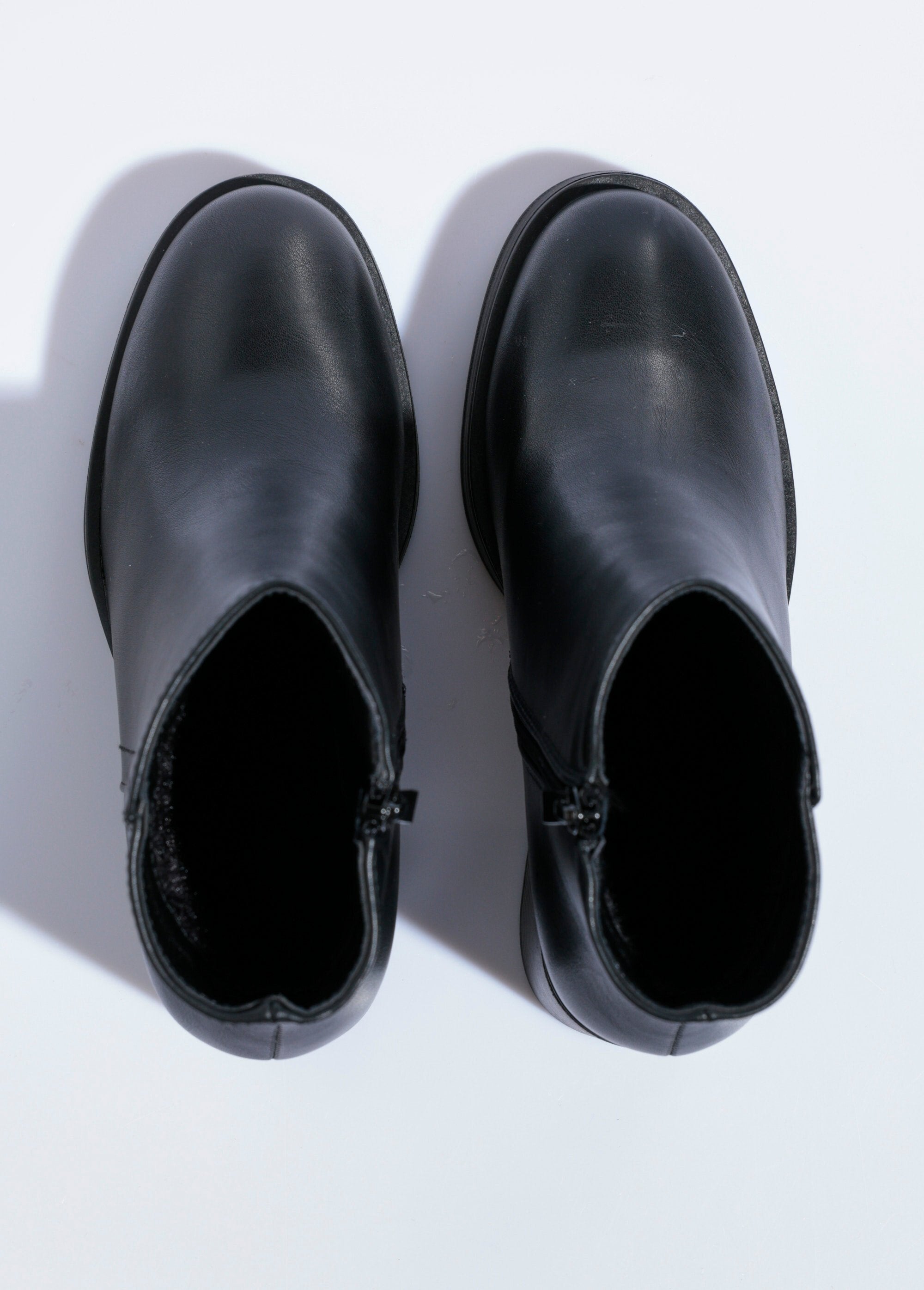 Botas_de_tacón_con_punta_redonda_y_suela_gruesa_Negro_OV1_slim