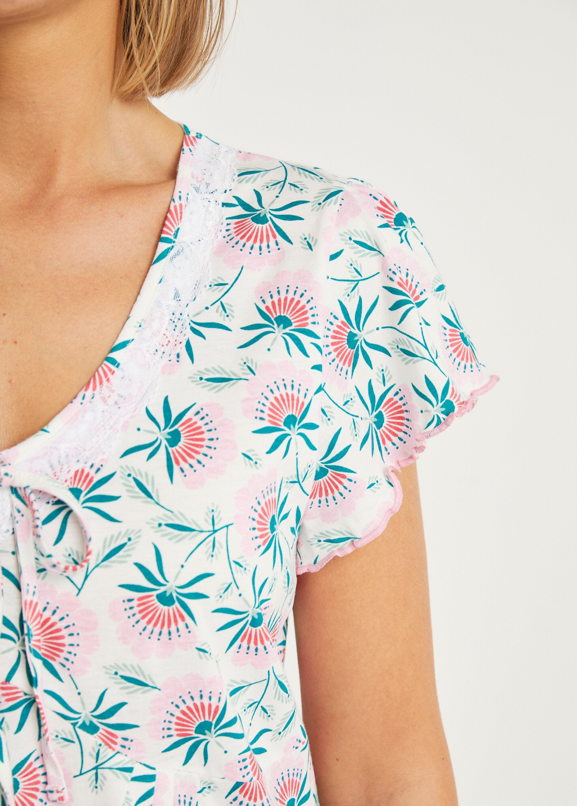 Camisón_de_algodón_de_encaje_floral_de_longitud_media_Rosa_DE2_slim