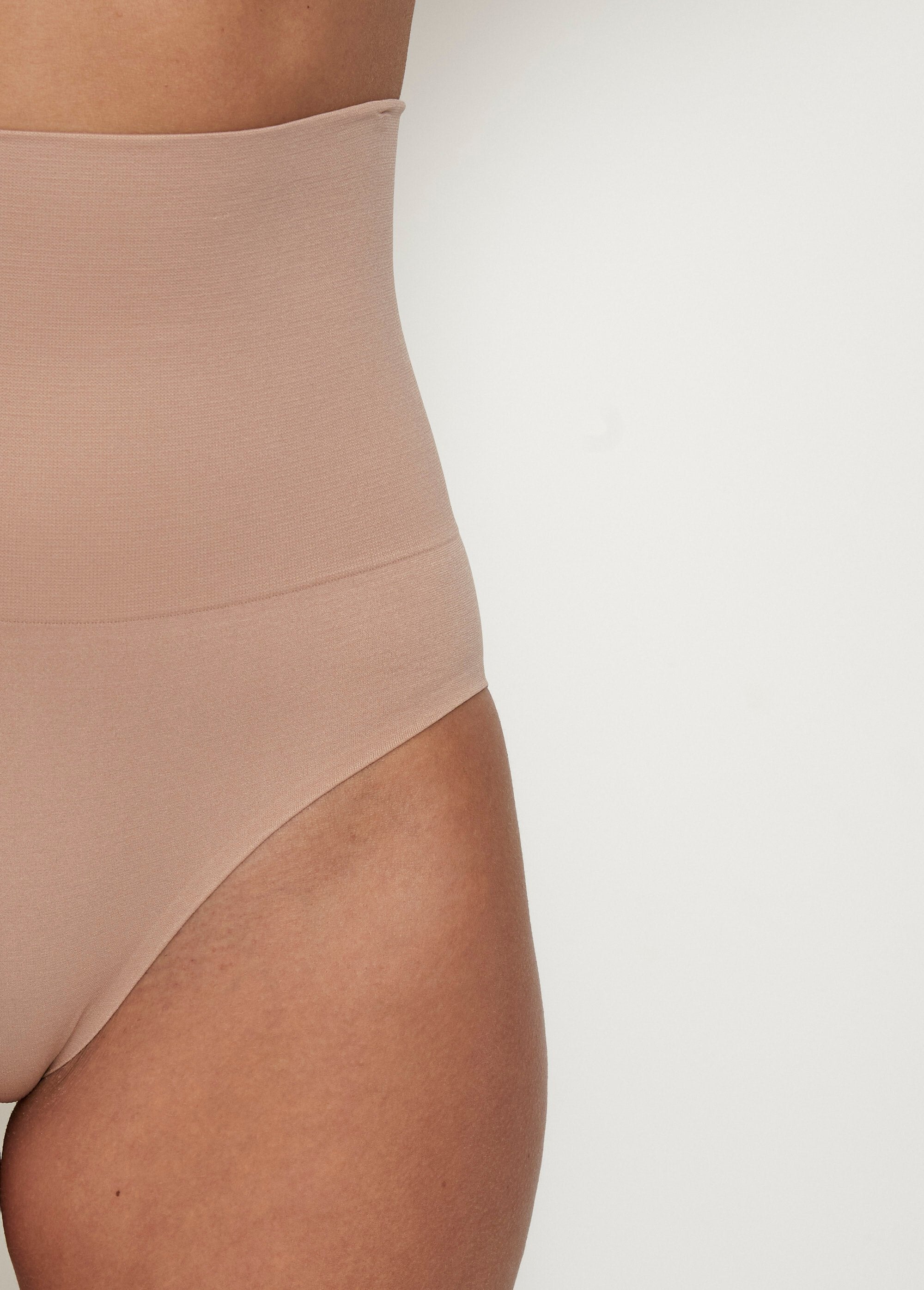 Braguitas_moldeadoras_sin_costuras_Beige_DE1_slim