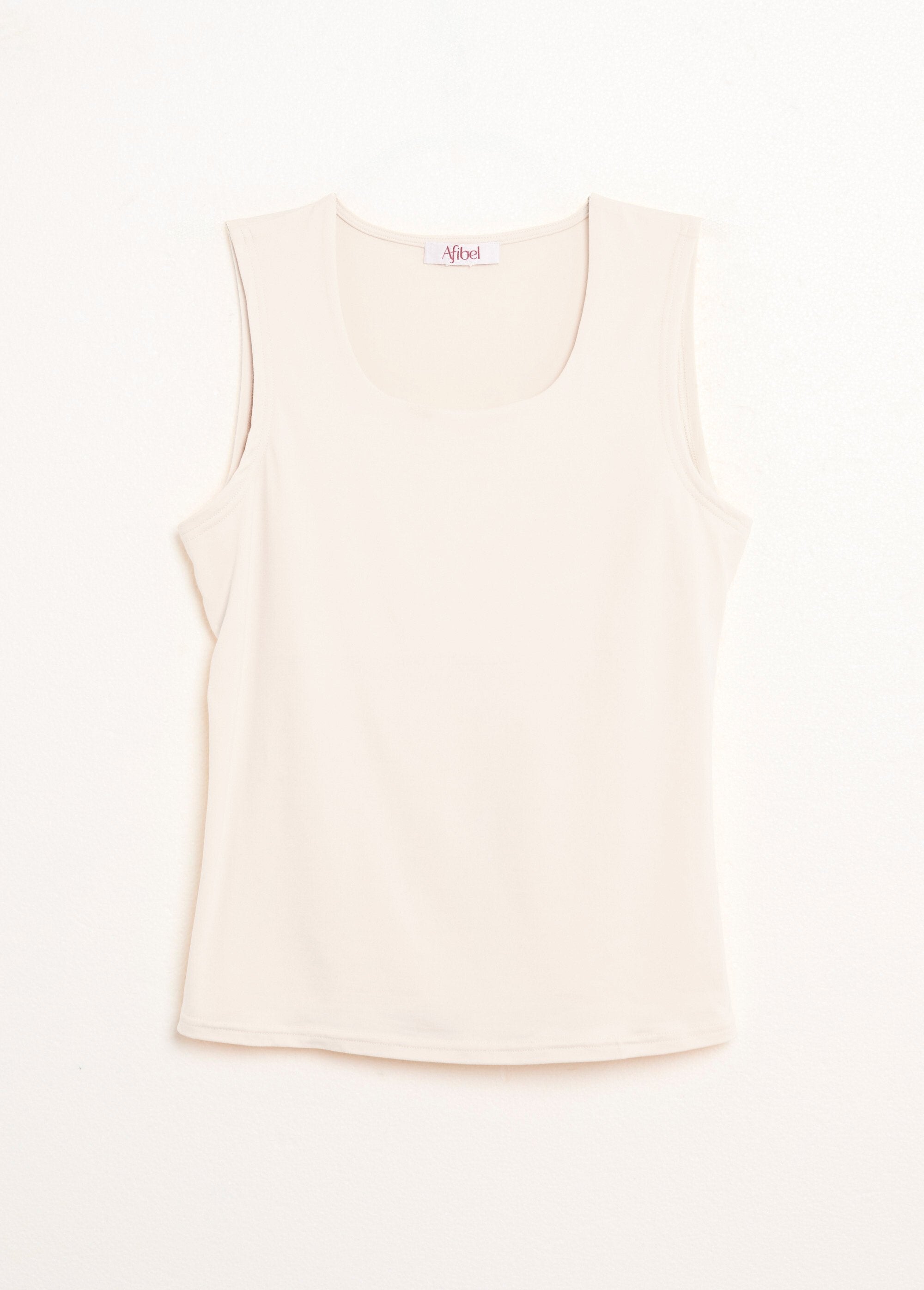 Camiseta_de_tirantes_anchos_con_cuello_de_bailarina_Crudo_AP1_slim