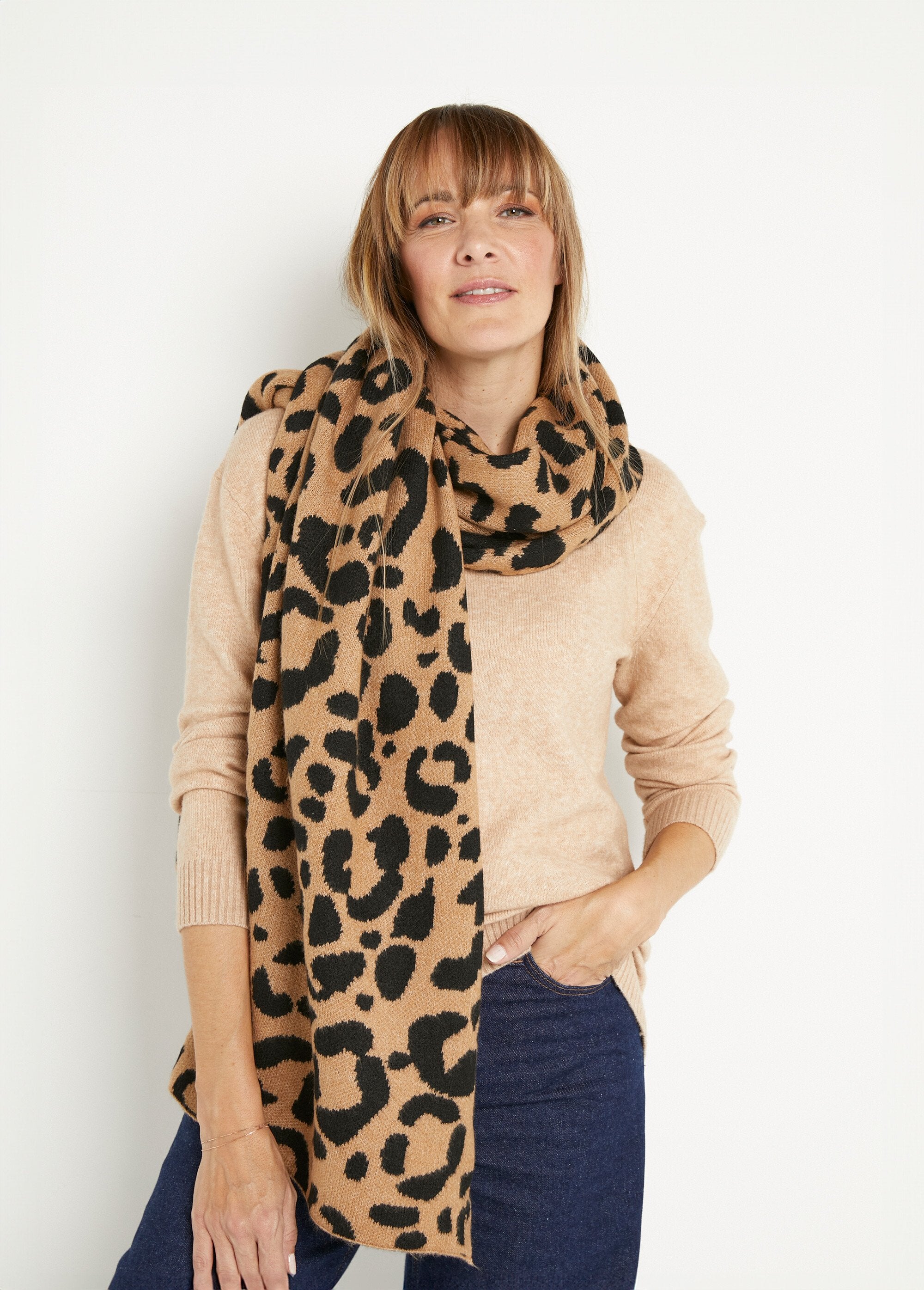 Bufanda_cálida_de_punto_de_lana_con_estampado_de_leopardo_Leopardo_FA1_slim