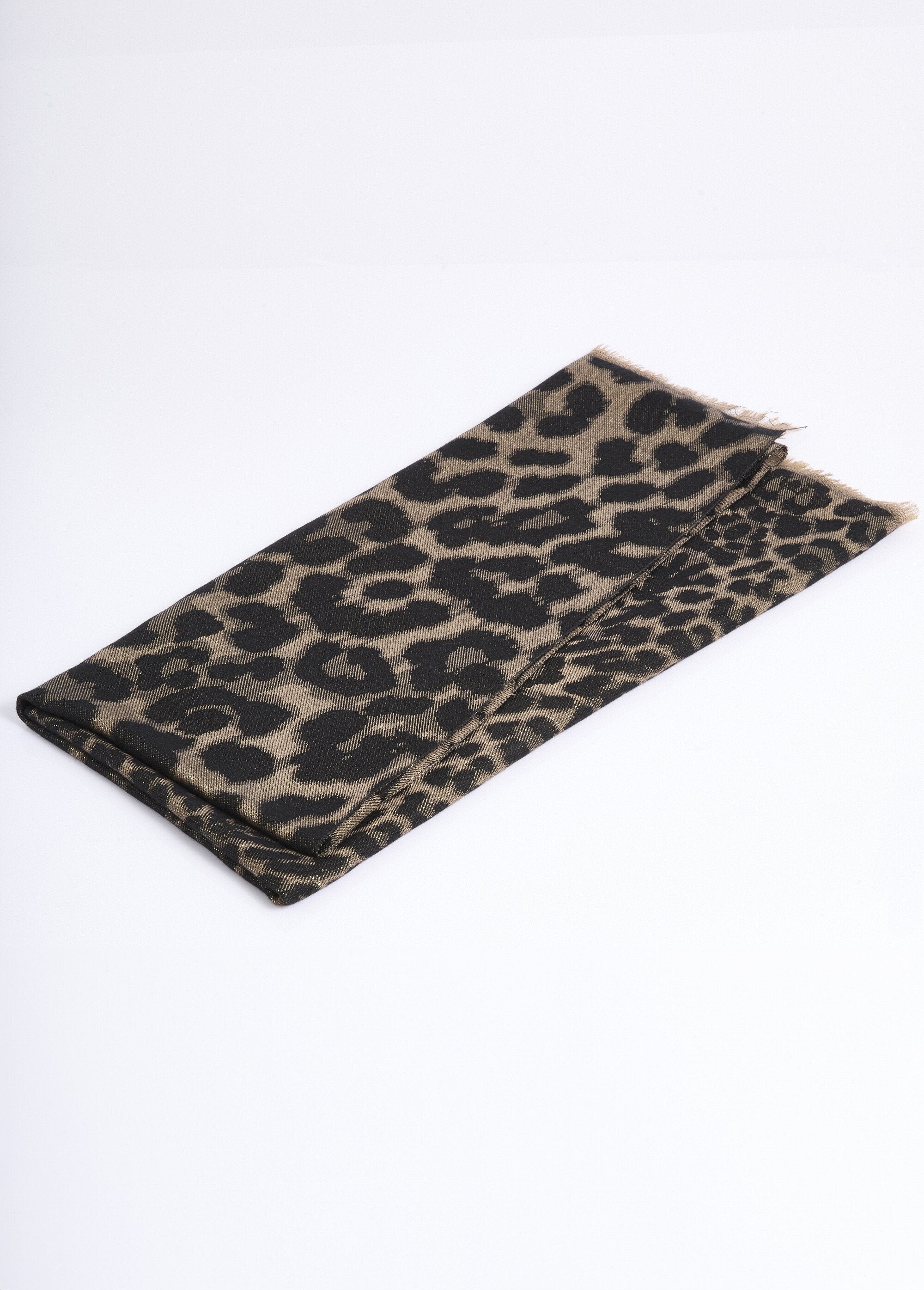 Pañuelo_fino_metalizado_animal_print_Negro_DE1_slim