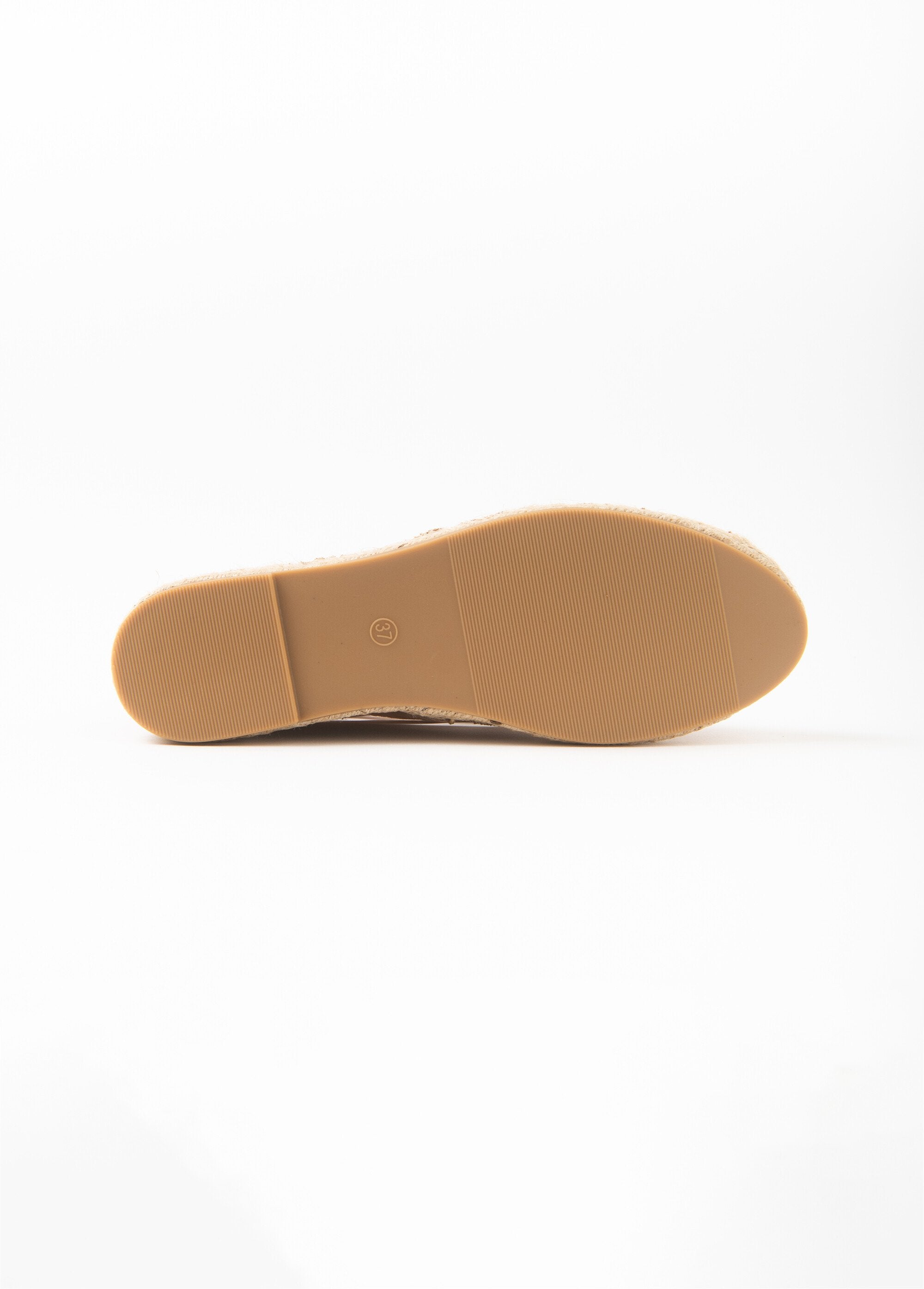 Alpargatas_de_mujer_con_suela_de_cuerda_camello_UN1_slim