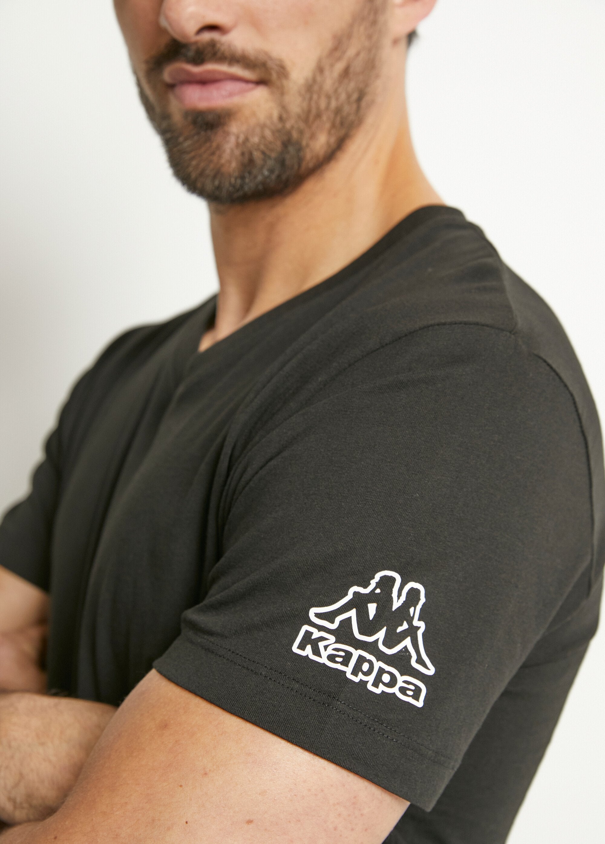 Pack_de_2_camisetas_con_logo_y_cuello_en_V,_color_claro_lote_negro_2_DE1_slim