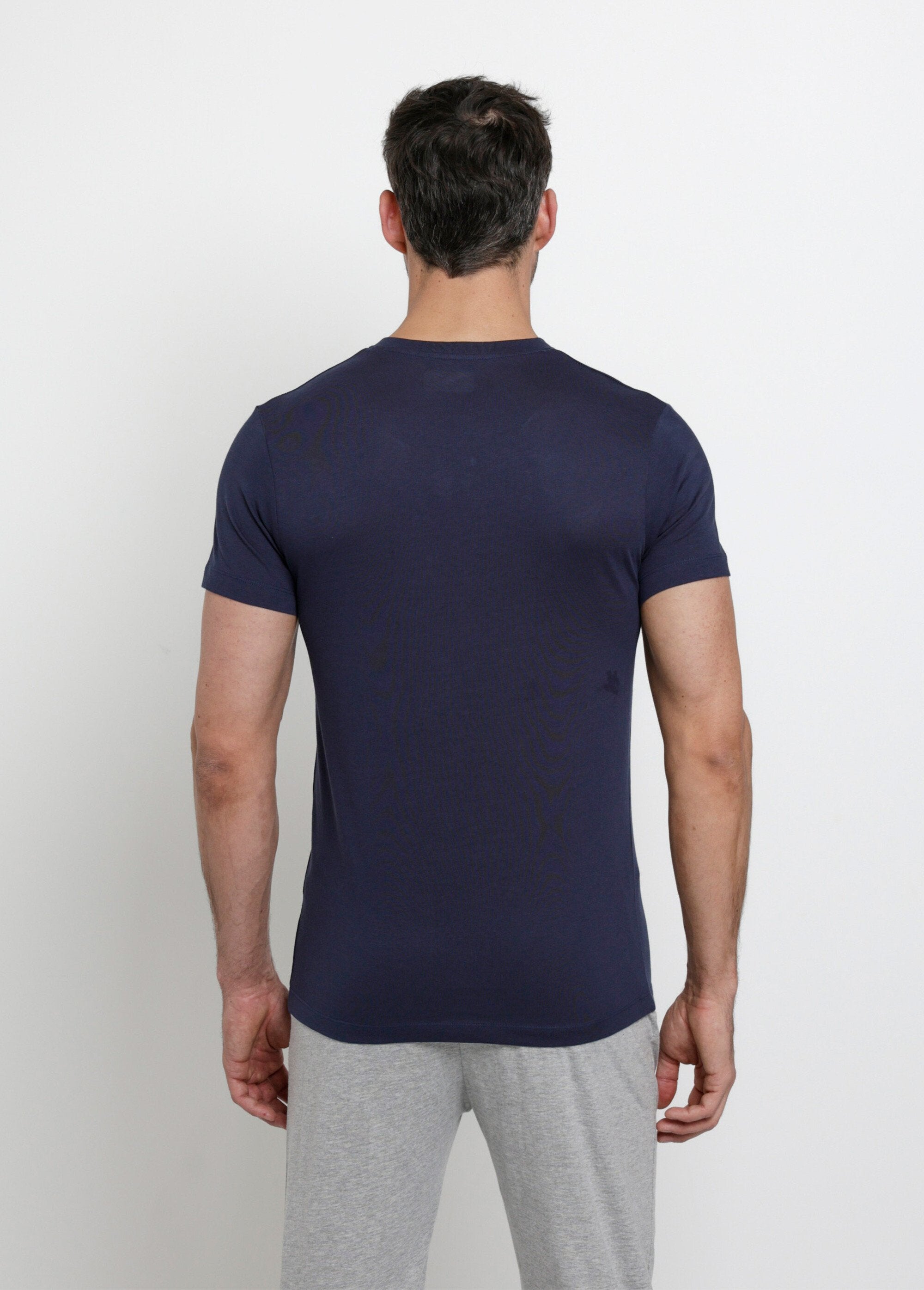 Camiseta_oscura_de_manga_corta_con_cuello_en_V_Azul_marino_DO1_slim