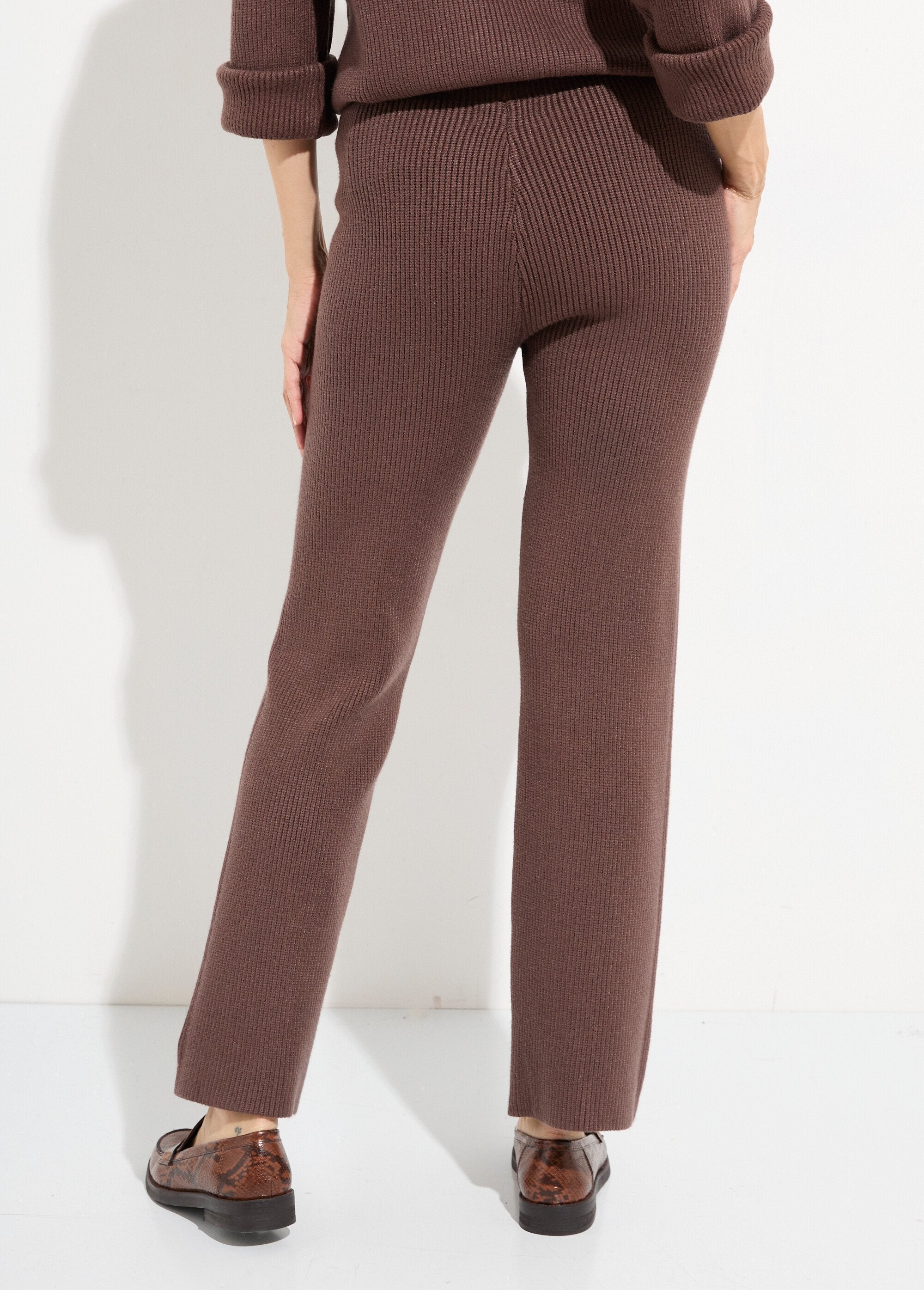 Pantalones_cómodos_de_punto_acanalado_Chocolate_DO1_slim