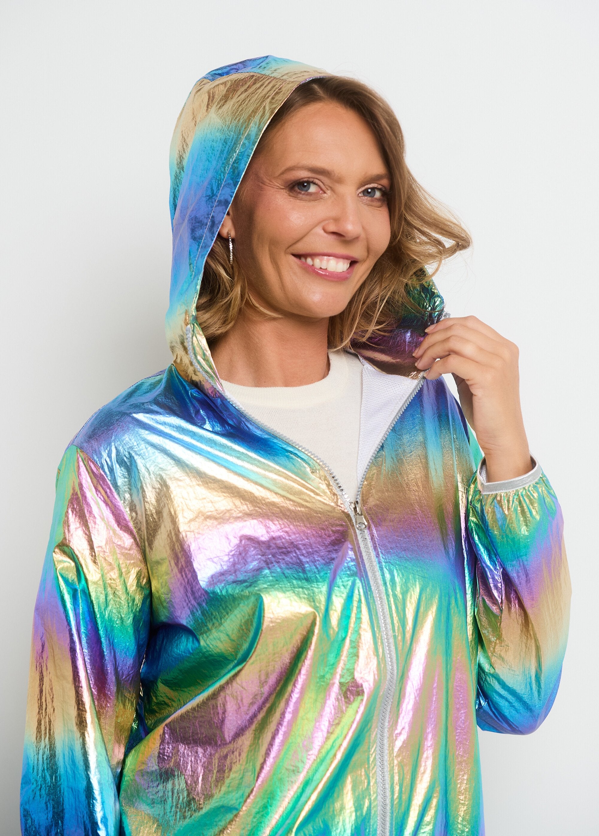 Parka_brillante_con_capucha_moderna_Púrpura_iridiscente_DE1_slim