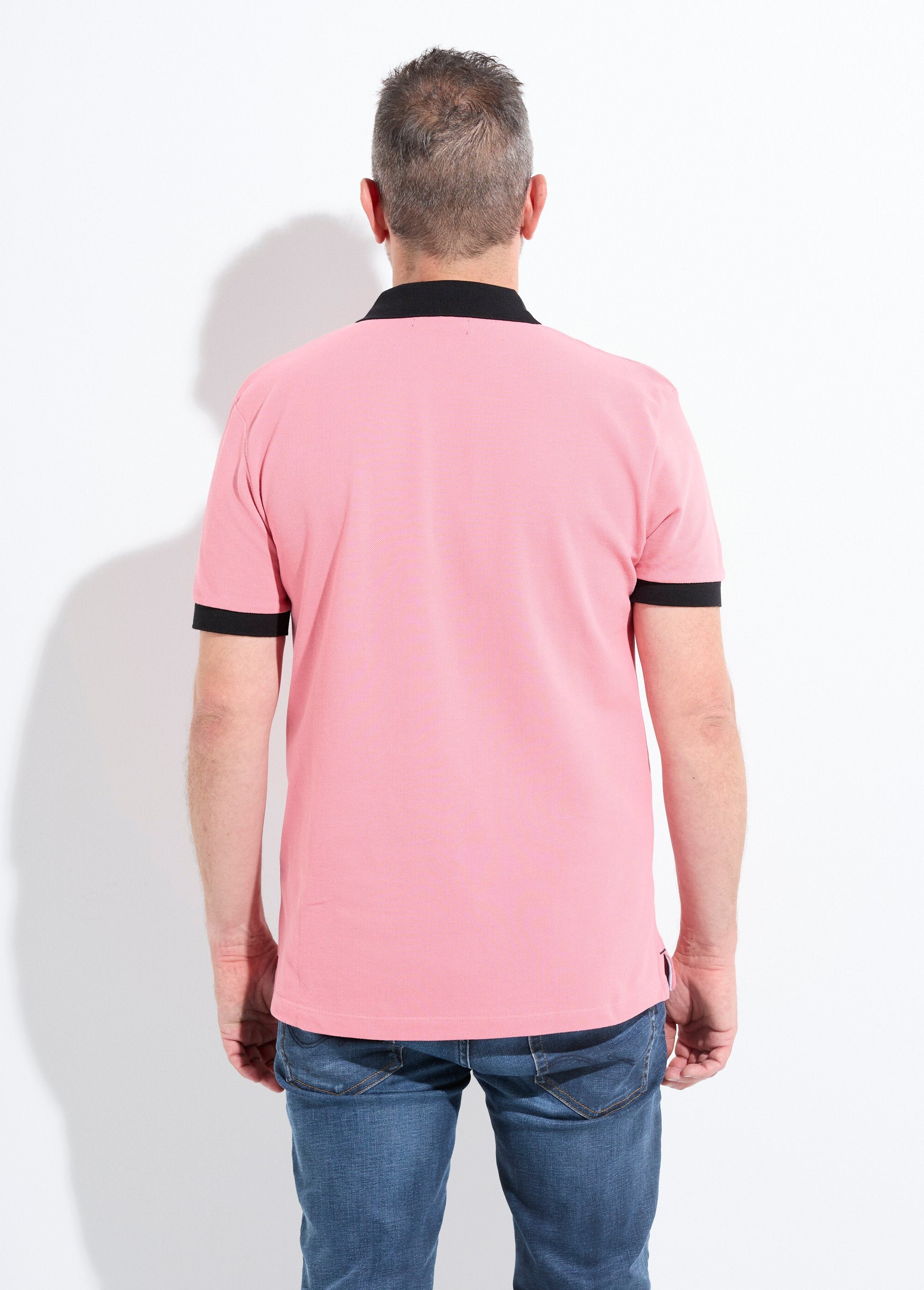 Polo_de_hombre_con_cuello_y_mangas_en_contraste._rosa_claro_DO1_slim