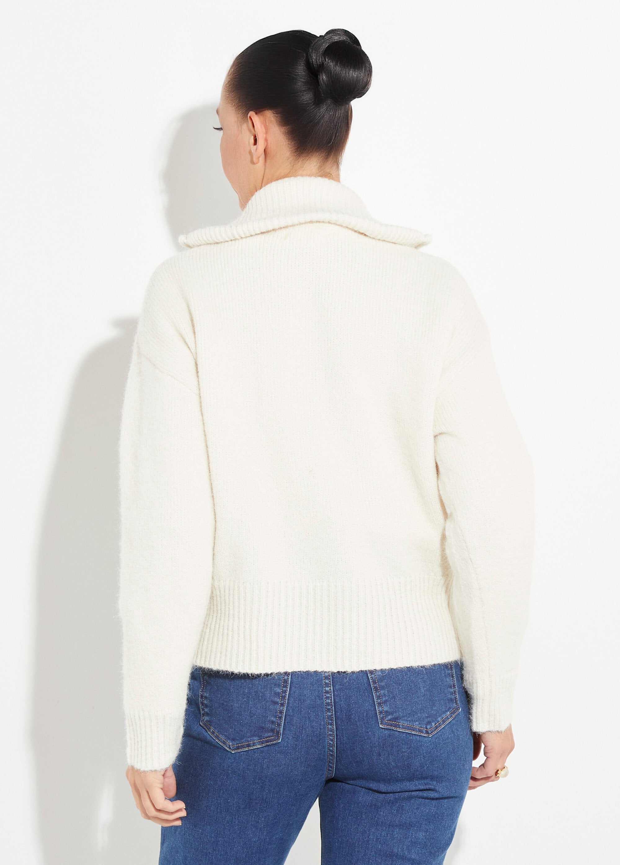 Pull_zippé_en_maille_avec_col_montant_Beige_DO1_slim