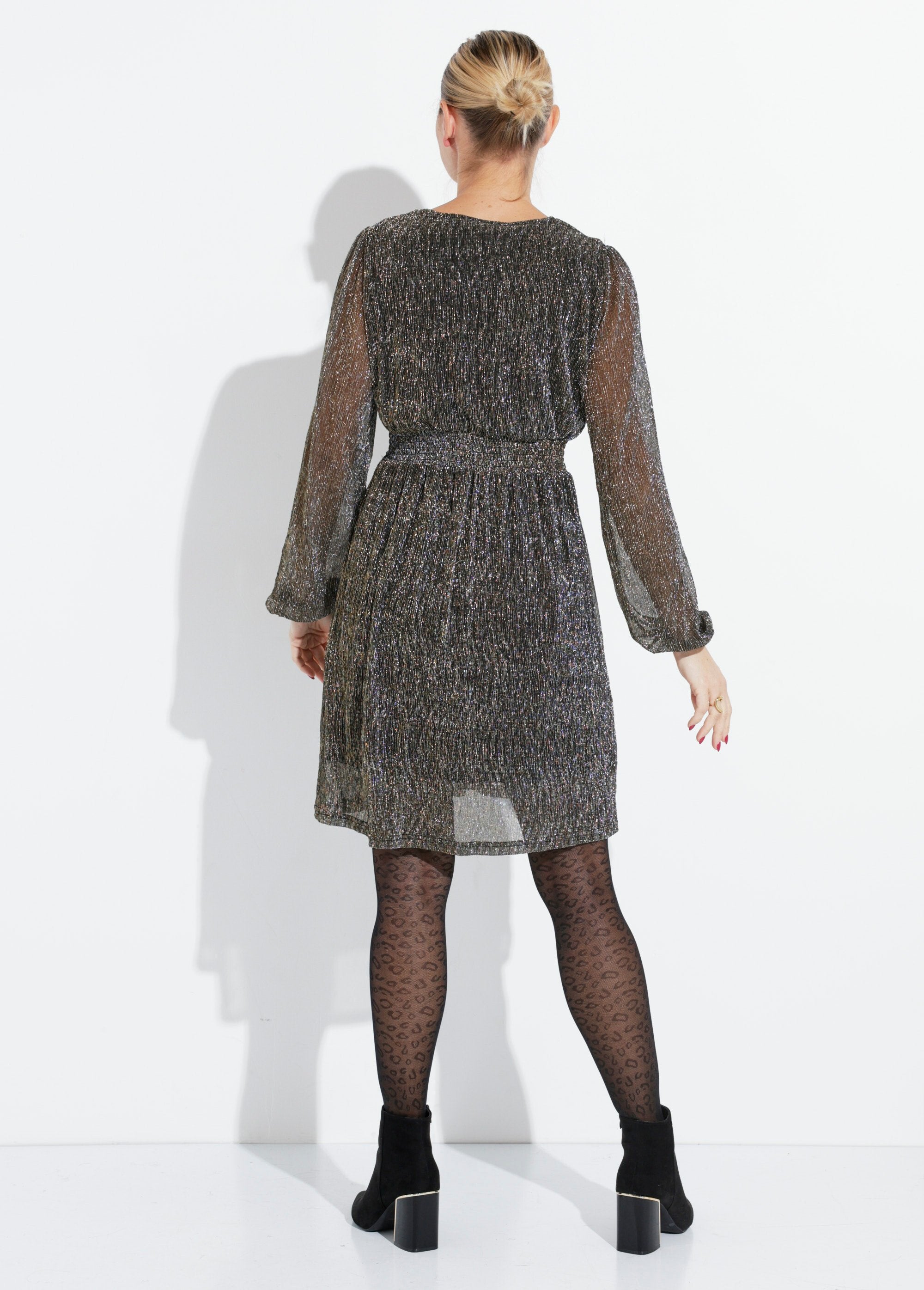 Vestido_corto_de_lentejuelas_de_cintura_alta_Dorado_DO1_slim