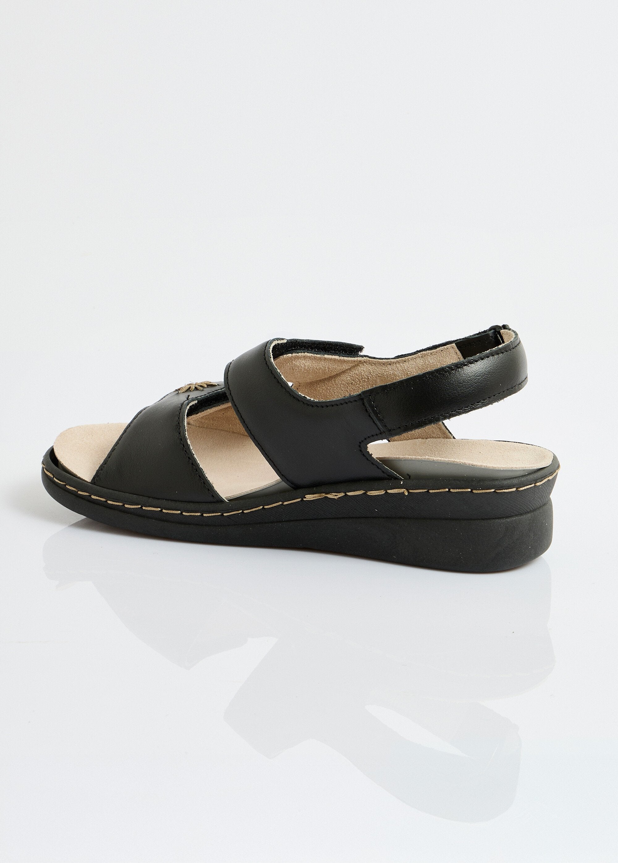 Sandalias_anchas_de_piel_bordadas_Negro_DO1_slim