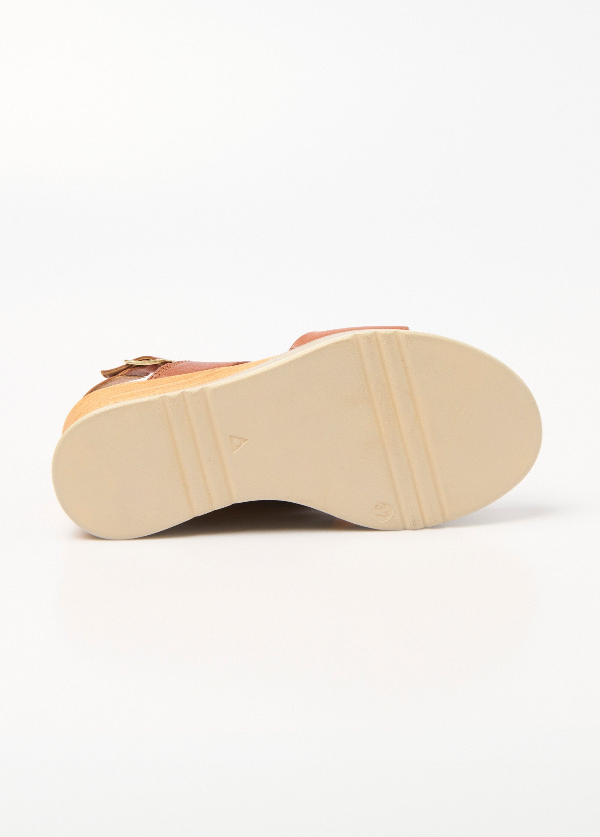 Sandalias_de_cuña_de_piel,_tacón_efecto_madera_Castaño_UN1_slim