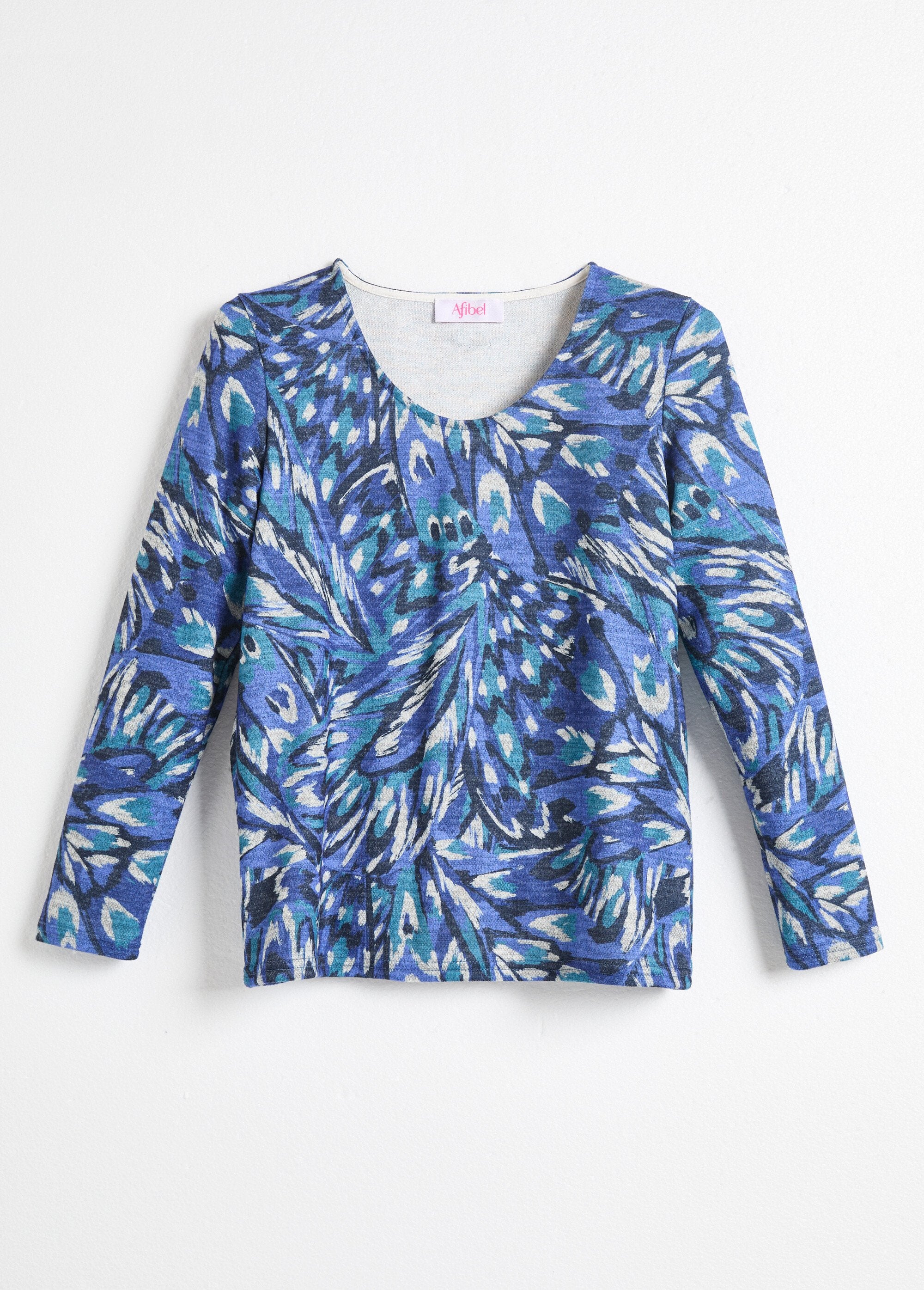 Camiseta_cálida_estampada_con_cuello_redondo_Plano_AP1_slim