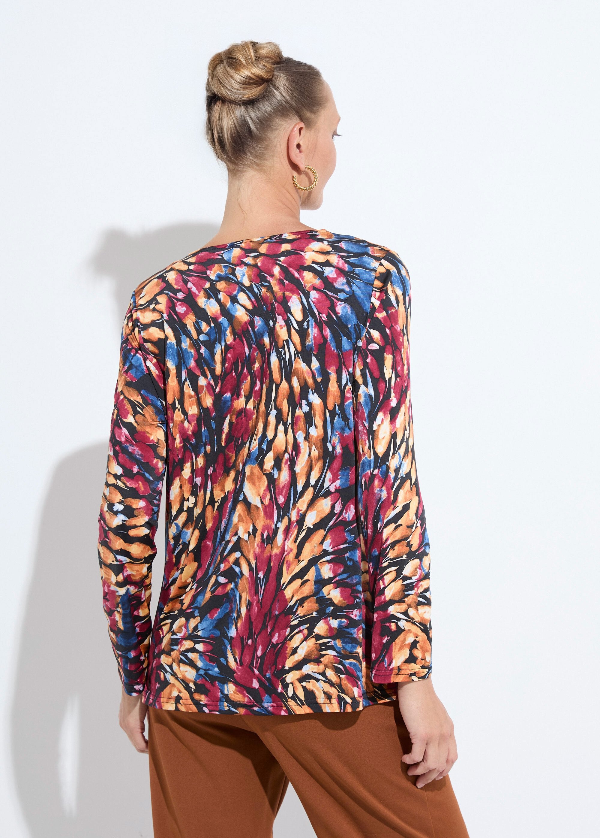 Camiseta_larga_holgada_de_manga_larga_con_cuello_en_V_Burdeos_y_miel_DO1_slim