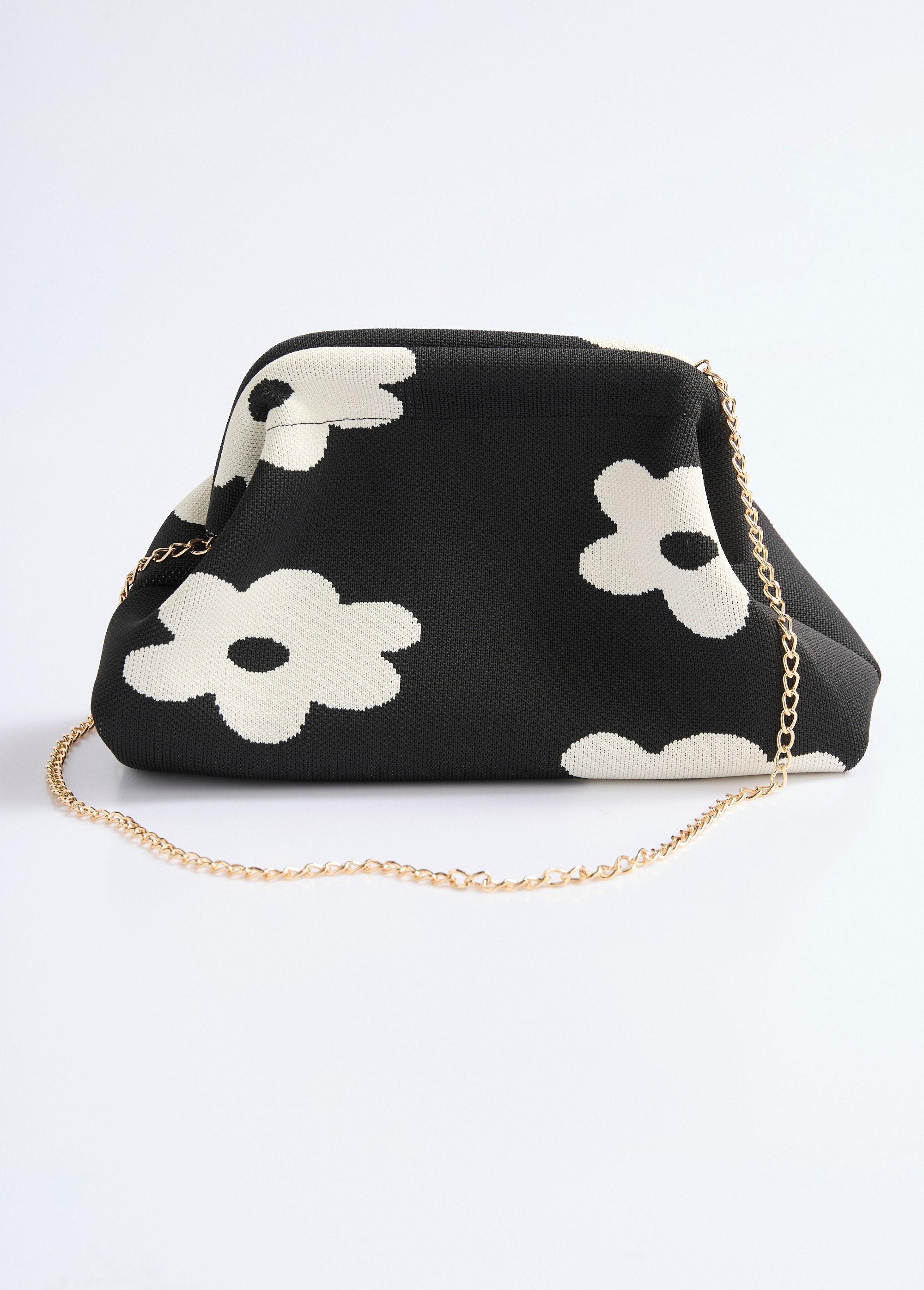 Bolso_de_malla,_cierre_rígido_y_cadena._En_blanco_y_negro_FA1_slim