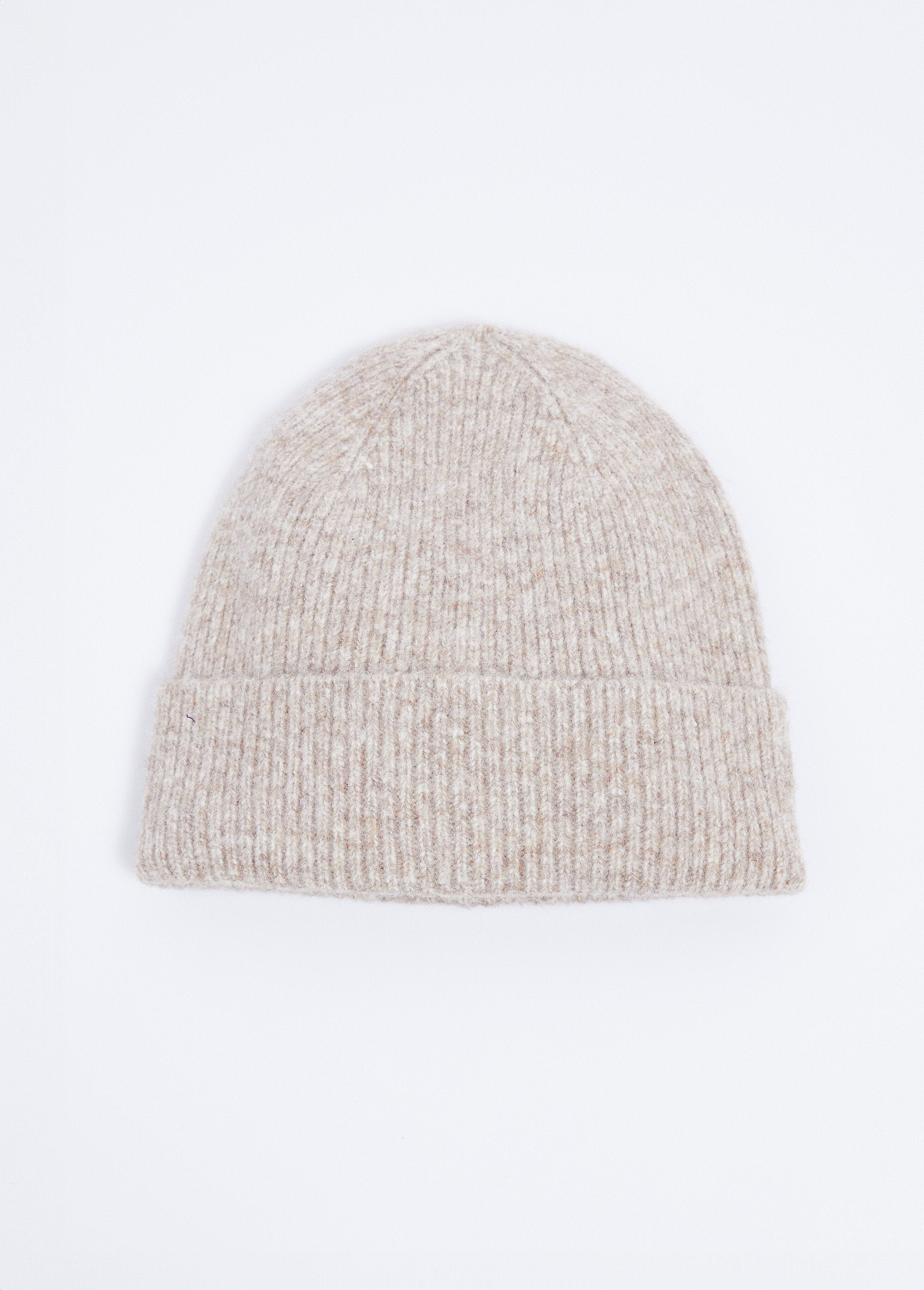 Gorro_cálido_de_punto_acanalado_con_lana_porcelana_beige_FA1_slim