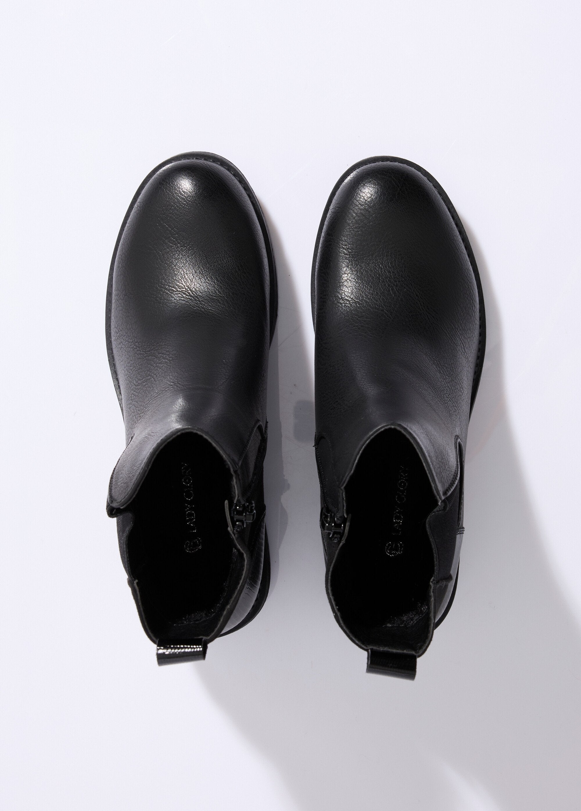Botas_Chelsea_de_tacón_y_punta_redonda_Negro_OV1_slim