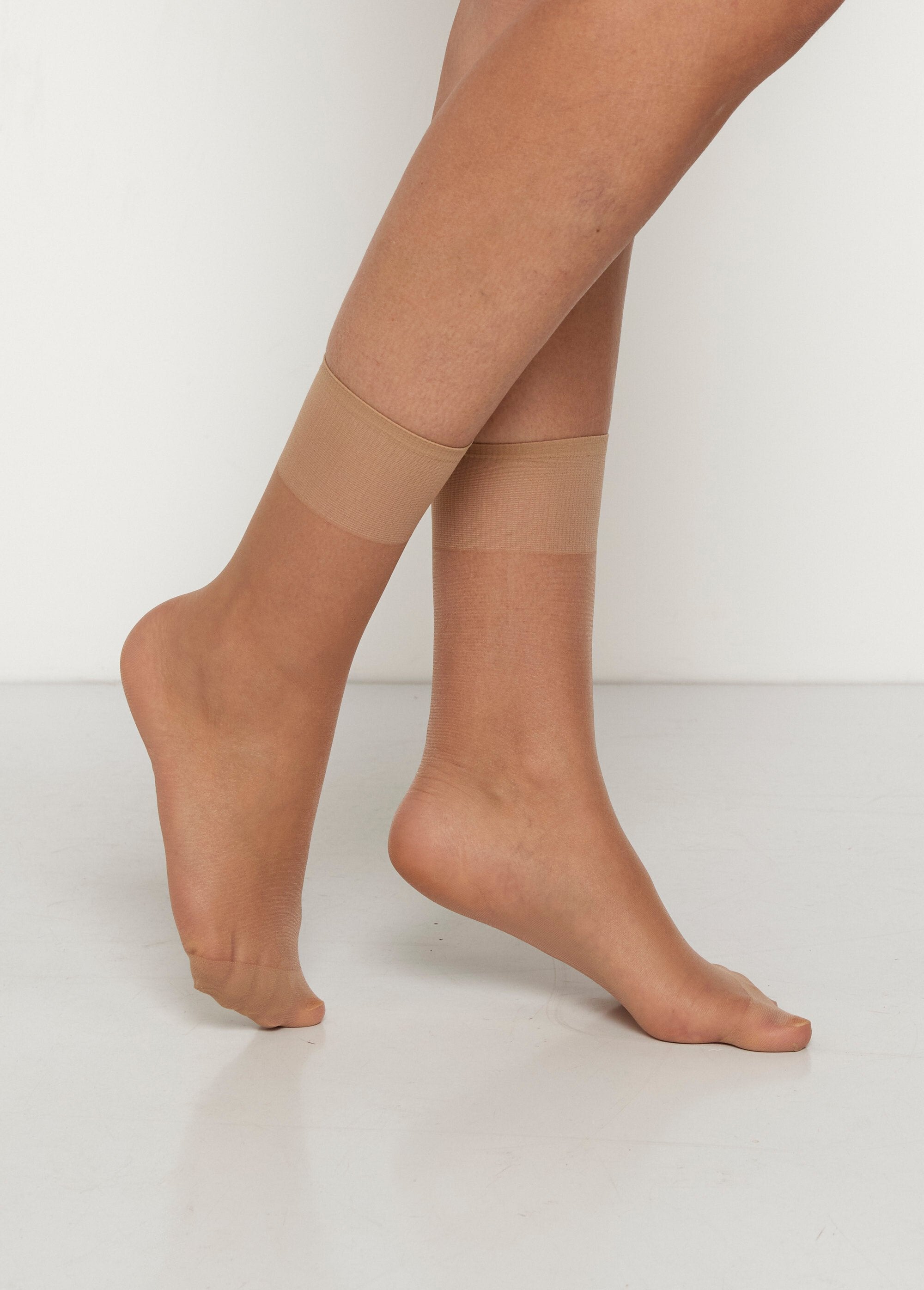 Calcetines_de_voile_ligero,_20_deniers_Beige_DR1_slim