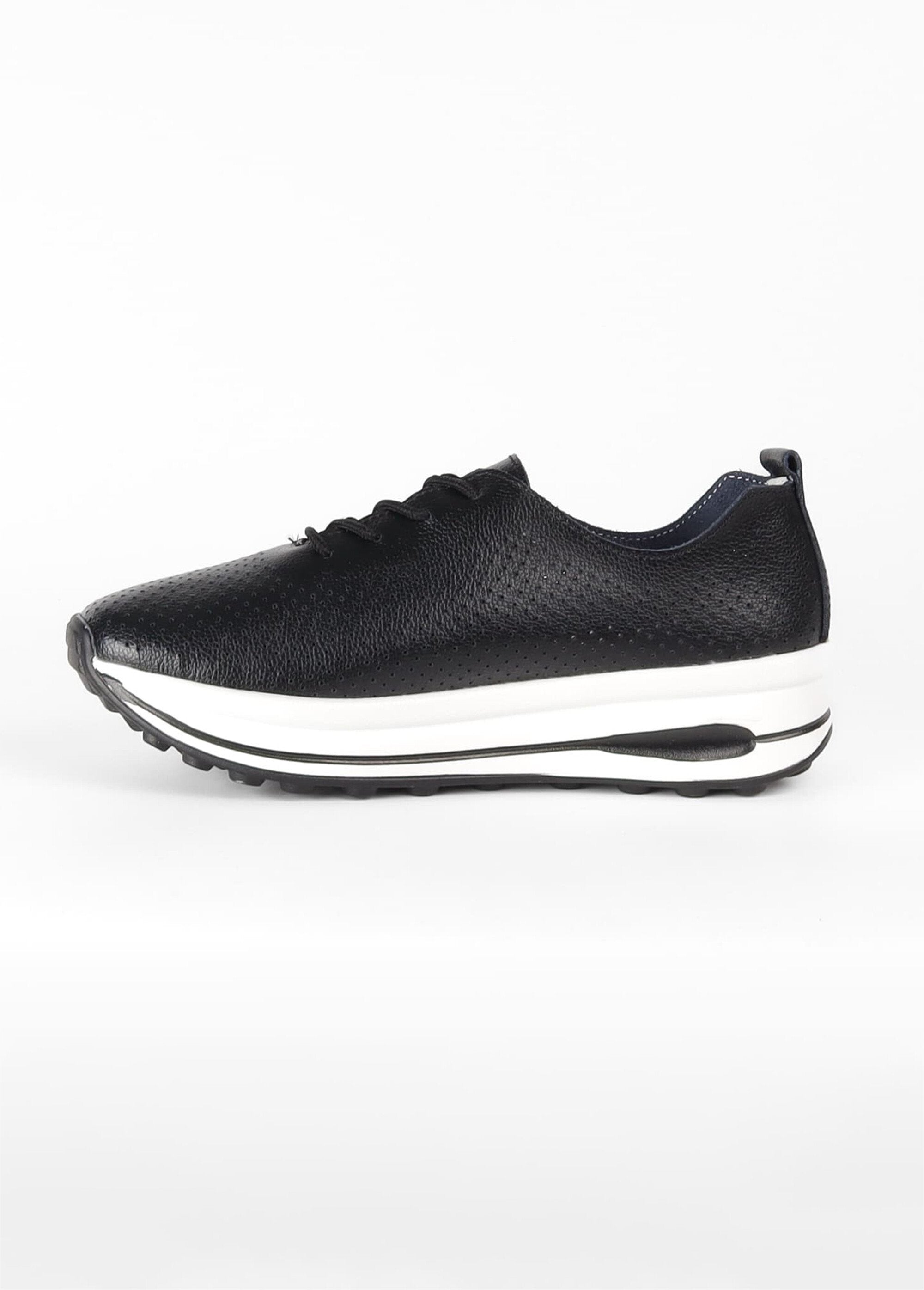 Zapatillas_de_piel_perforada_Negro_GA1_slim