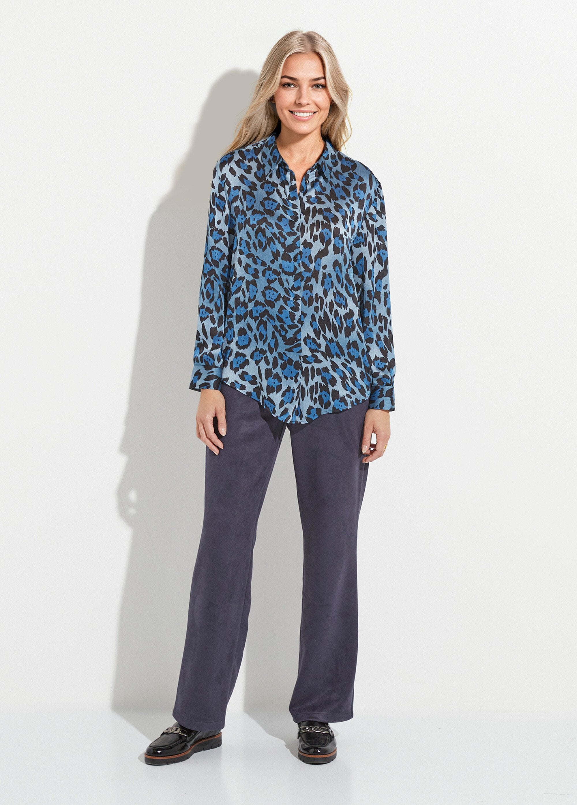Chemisier_boutonné_satin_manches_longues_Imprime_bleu_SF1_slim