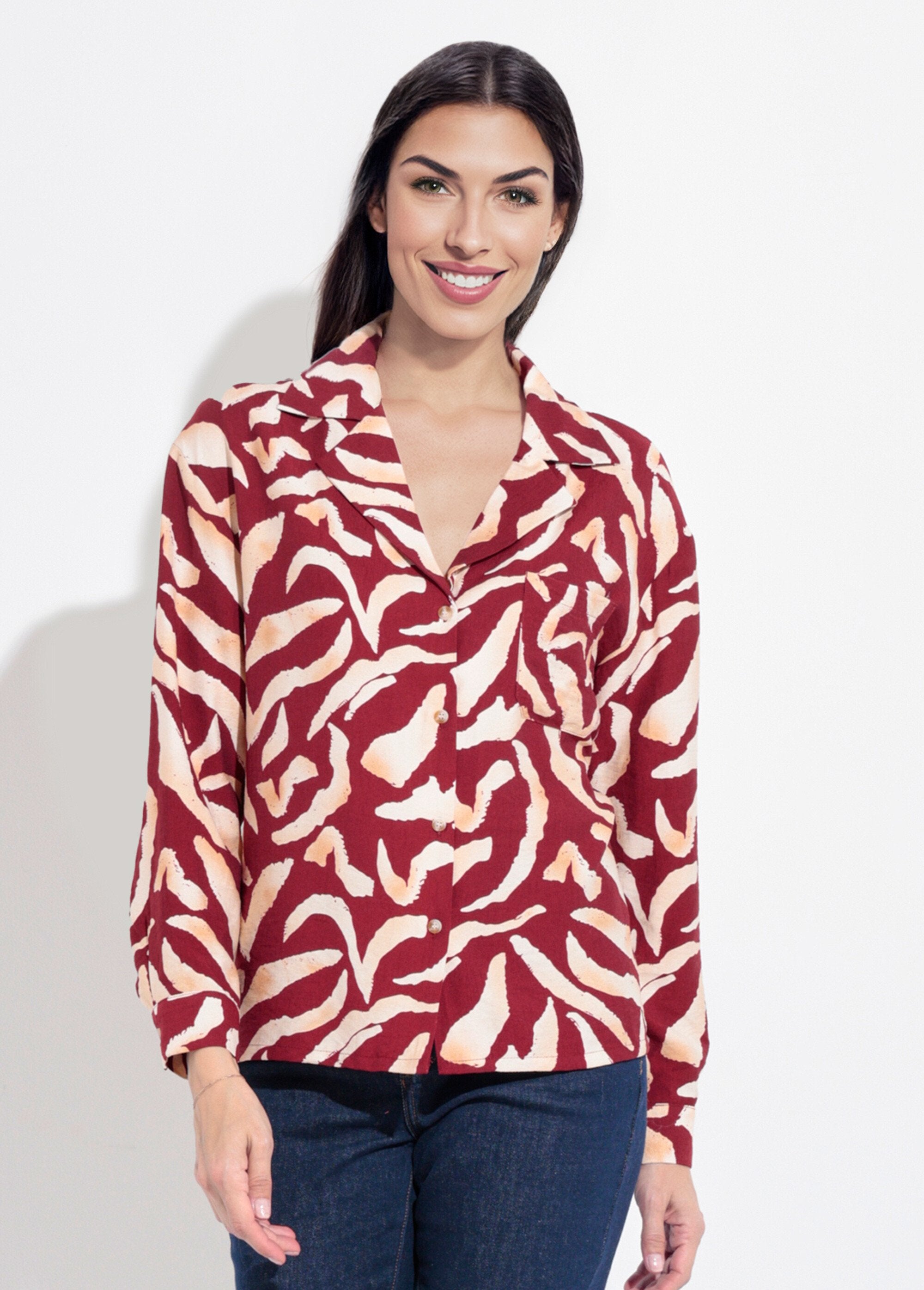 Blusa_con_estampado_gráfico_y_cuello_sastre_Burdeos_y_crudo_FA1_slim