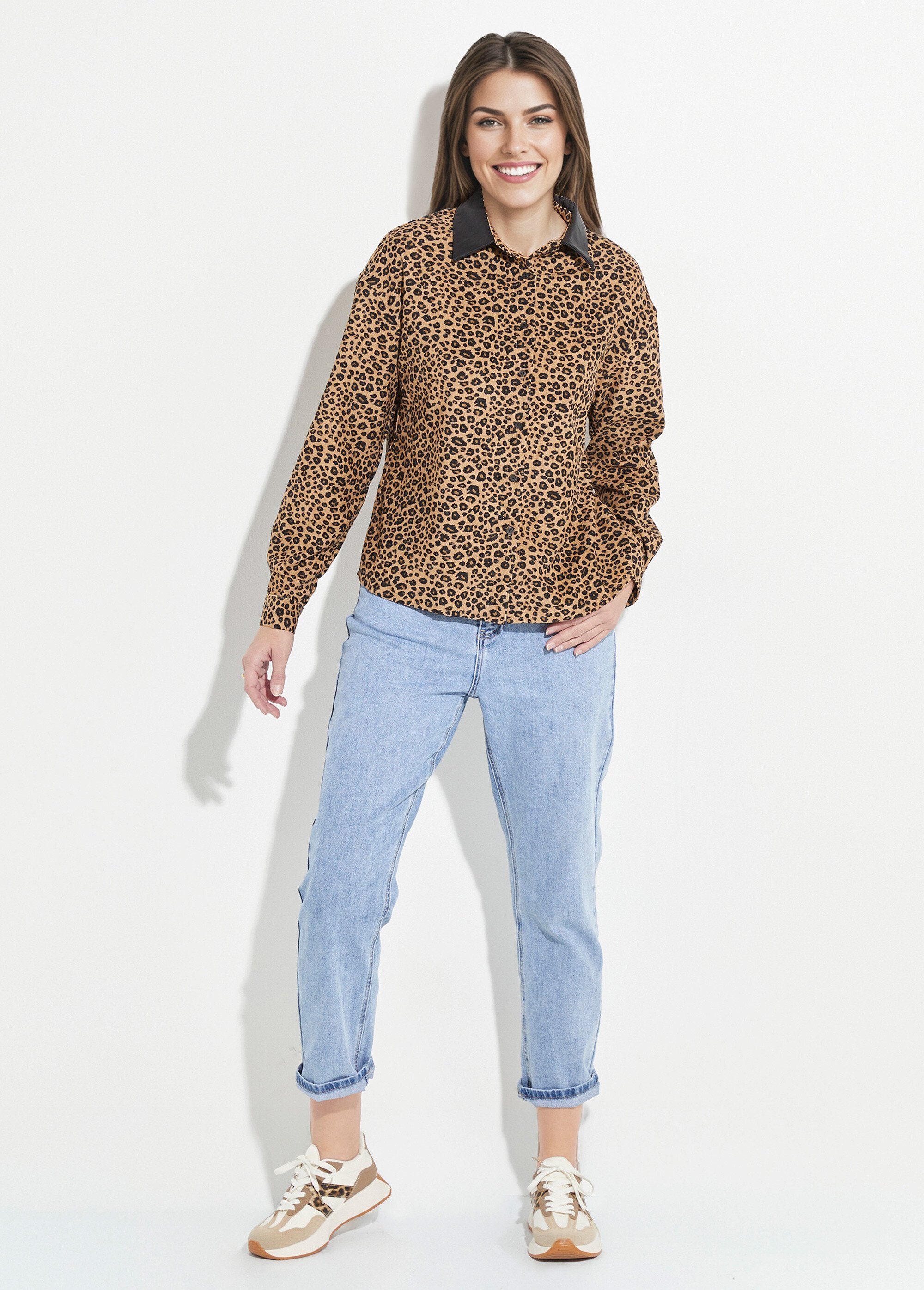 Blusa_de_terciopelo_con_estampado_de_leopardo_y_cuello_de_piel_sintética_Leopardo_SF1_slim