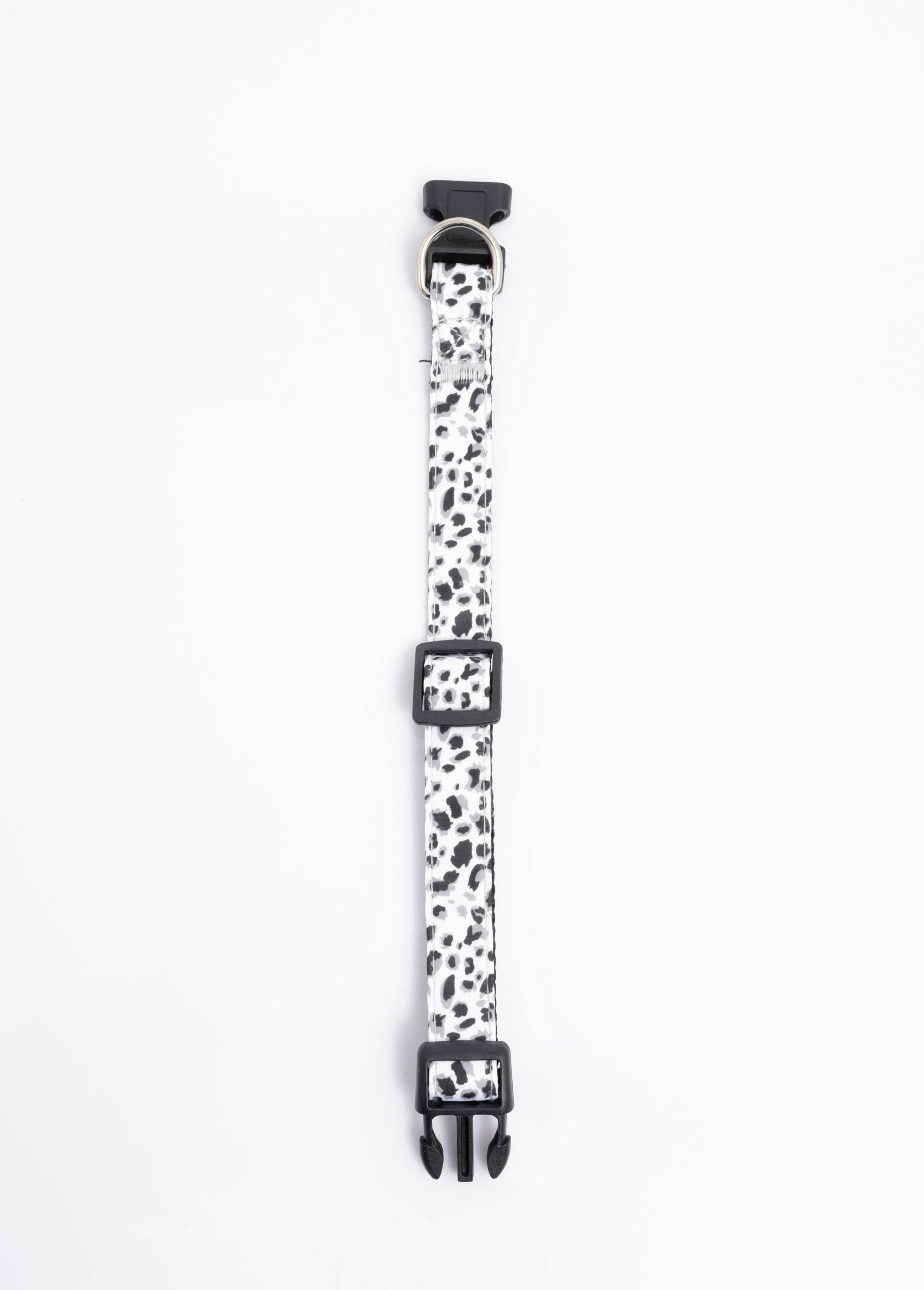 Collar_y_correa_para_perro_con_estampado_de_leopardo_Blanco,_Blanca_DE3_slim
