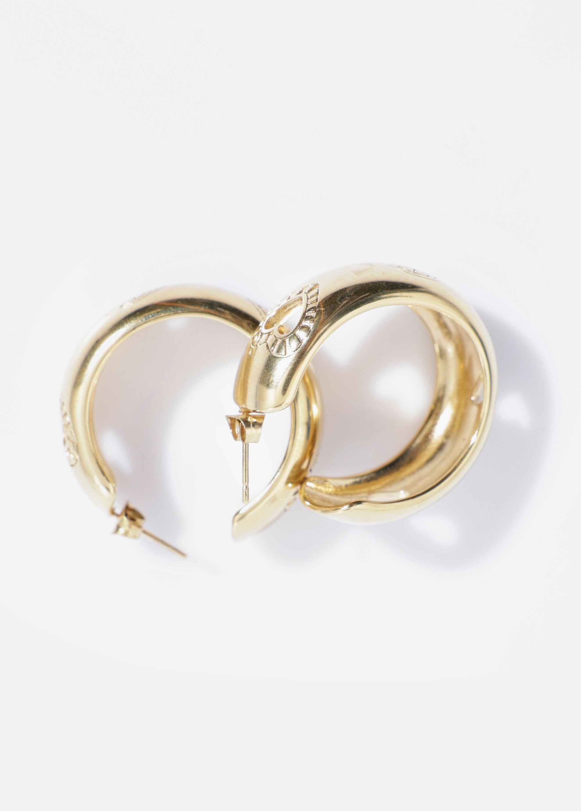Pendientes_de_aro_de_acero_inoxidable_con_estampado_de_corazón_Dorado_DE2_slim
