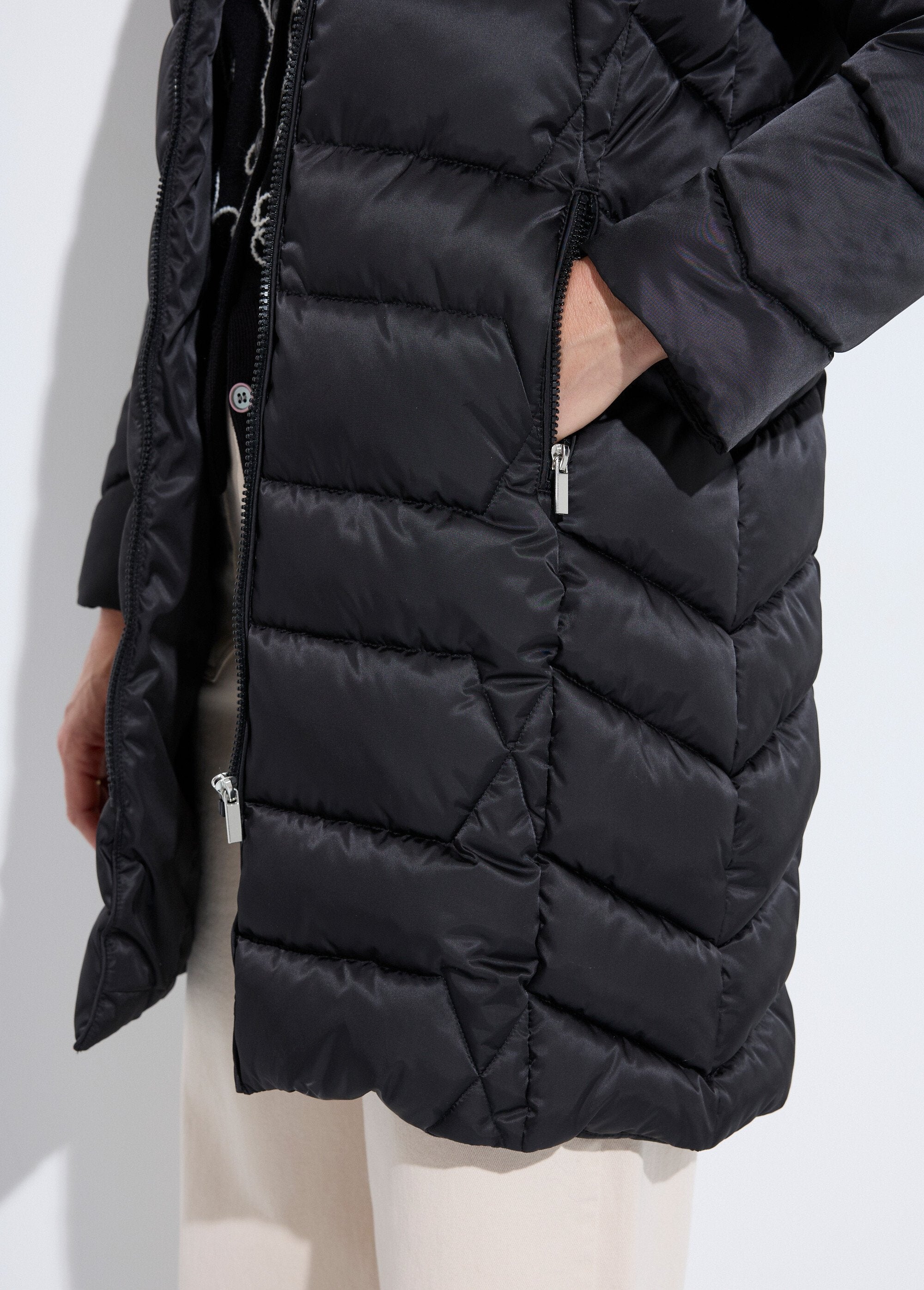 Doudoune_longue_matelassée_à_capuche_Noir_DE1_slim
