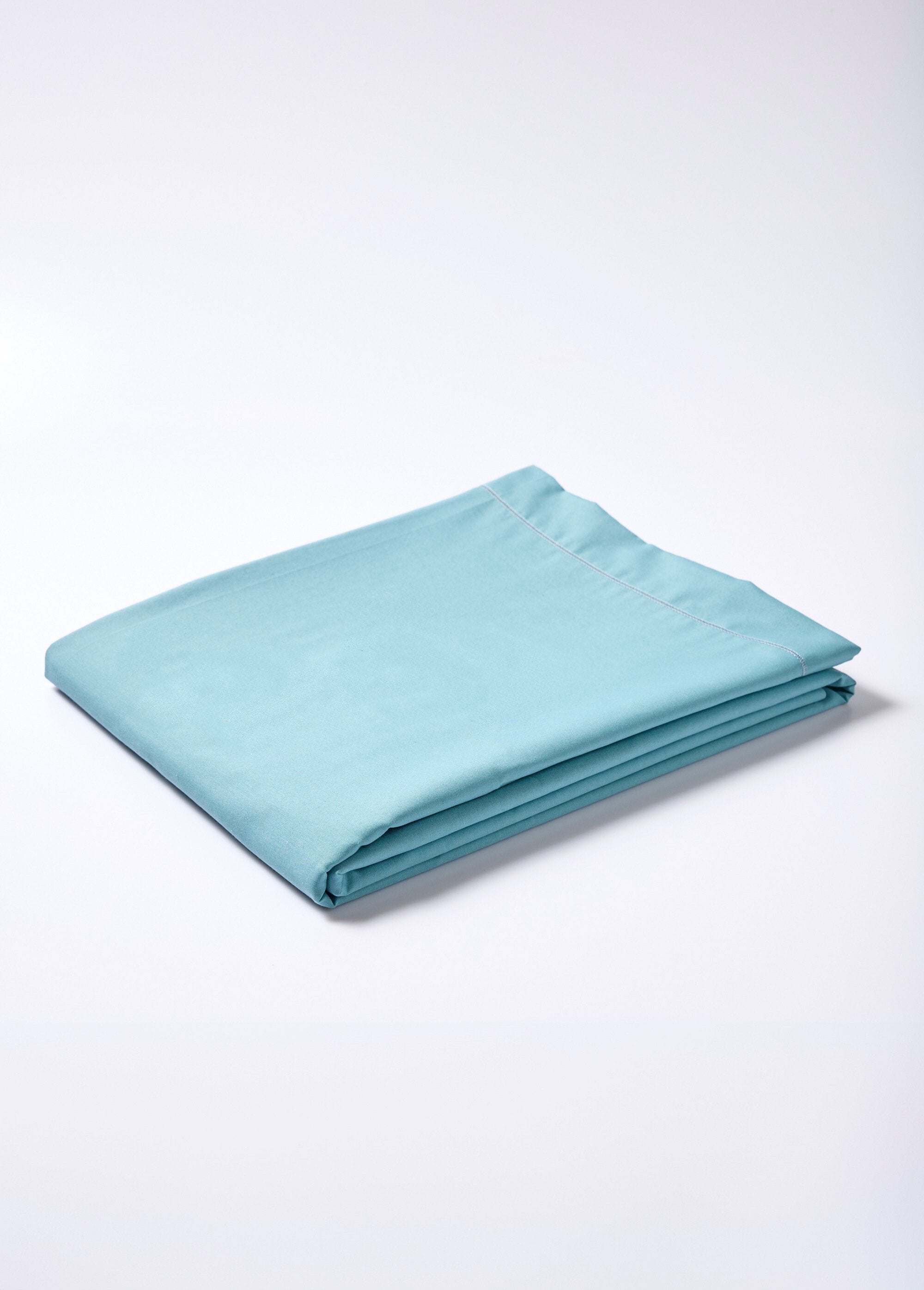 Sábana_encimera_lisa_de_polialgodón_Azul_hielo_FA1_slim