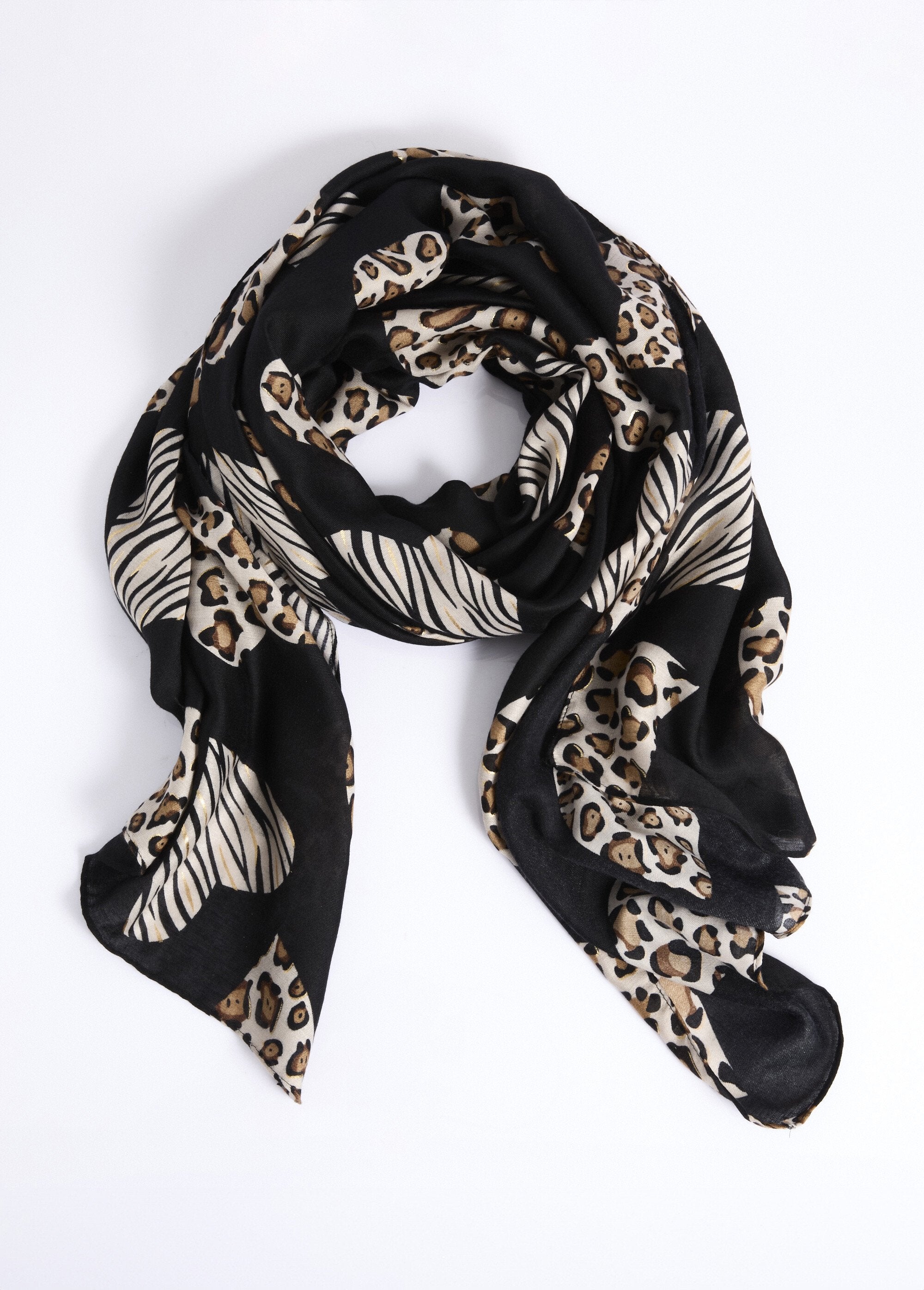 Bufanda_fina_con_corazones_estampados_animales_Negro_FA1_slim