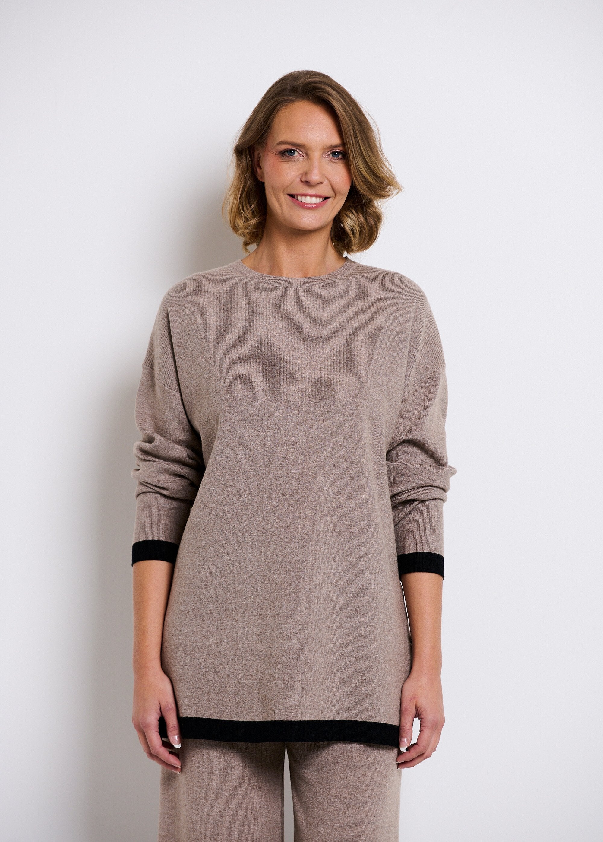 Ensemble_en_maille_extensible_Taupe_DE4_slim