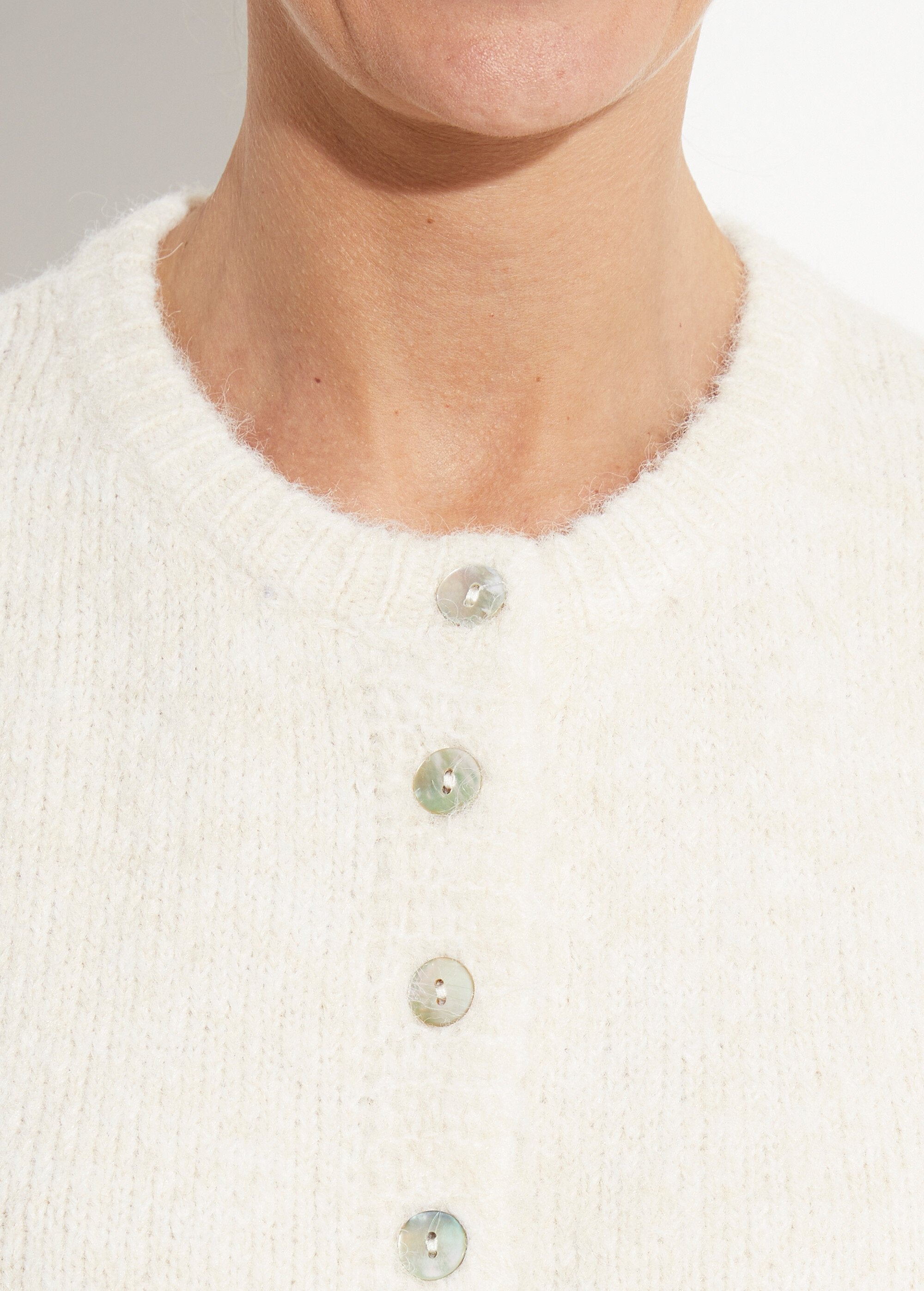 Cárdigan_de_manga_corta_con_lana_Crudo_DE1_slim