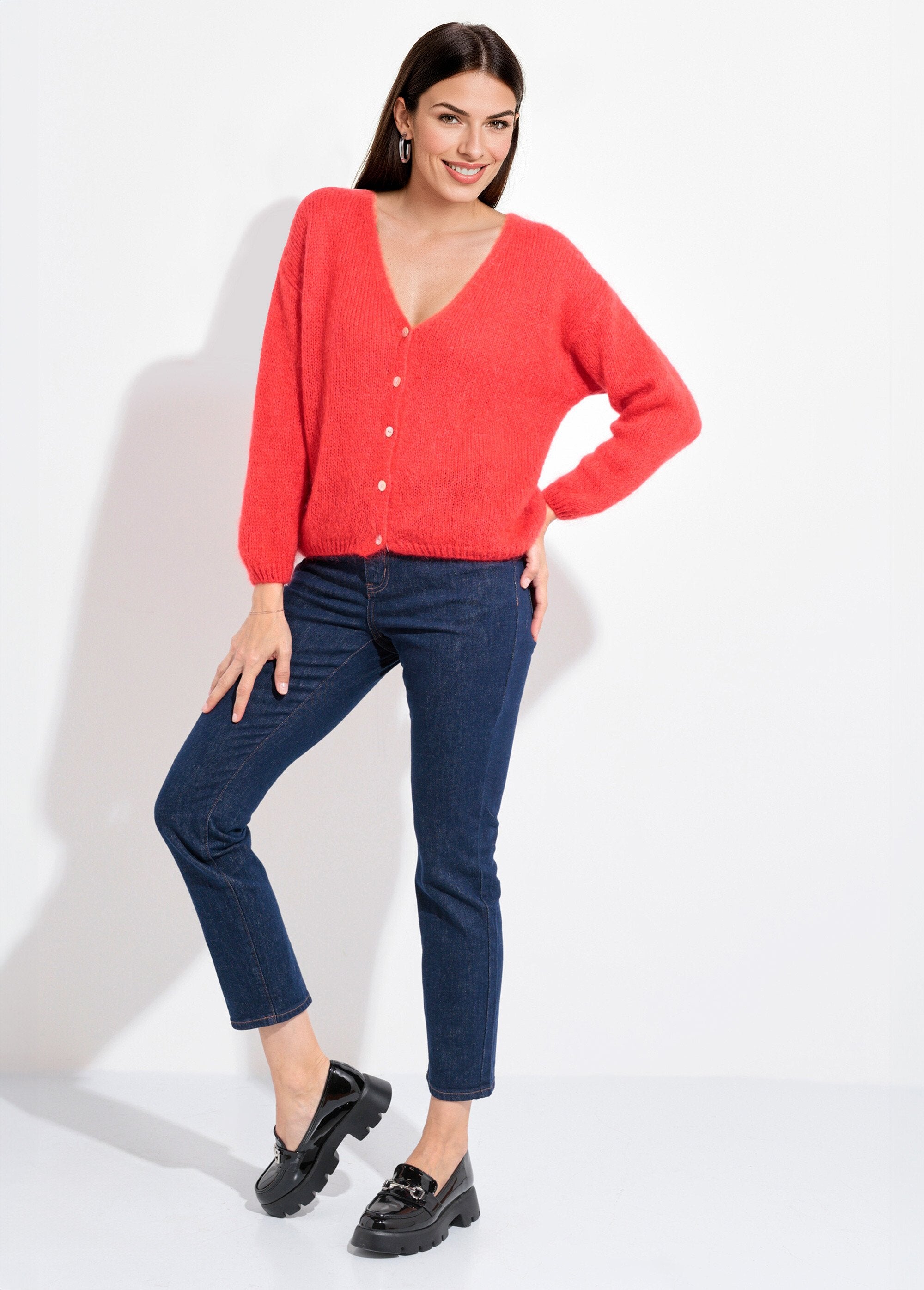 Cárdigan_de_punto_de_mohair_suave_y_cálido_con_cuello_en_V_Rojo_coral_SF1_slim