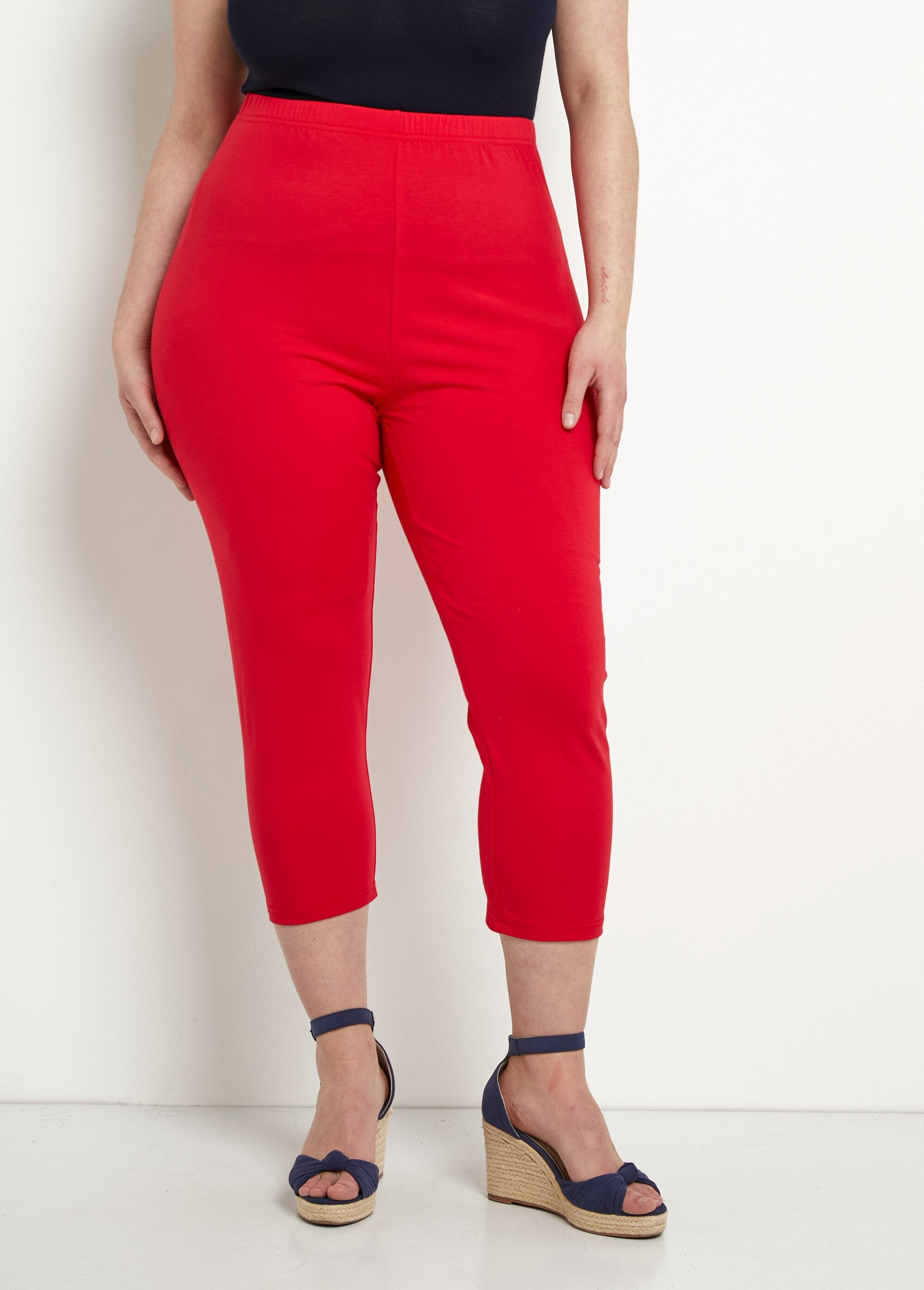 Leggings_cortos_con_cinturilla_elástica_en_algodón_Capuchina_uni_FA1_curvy