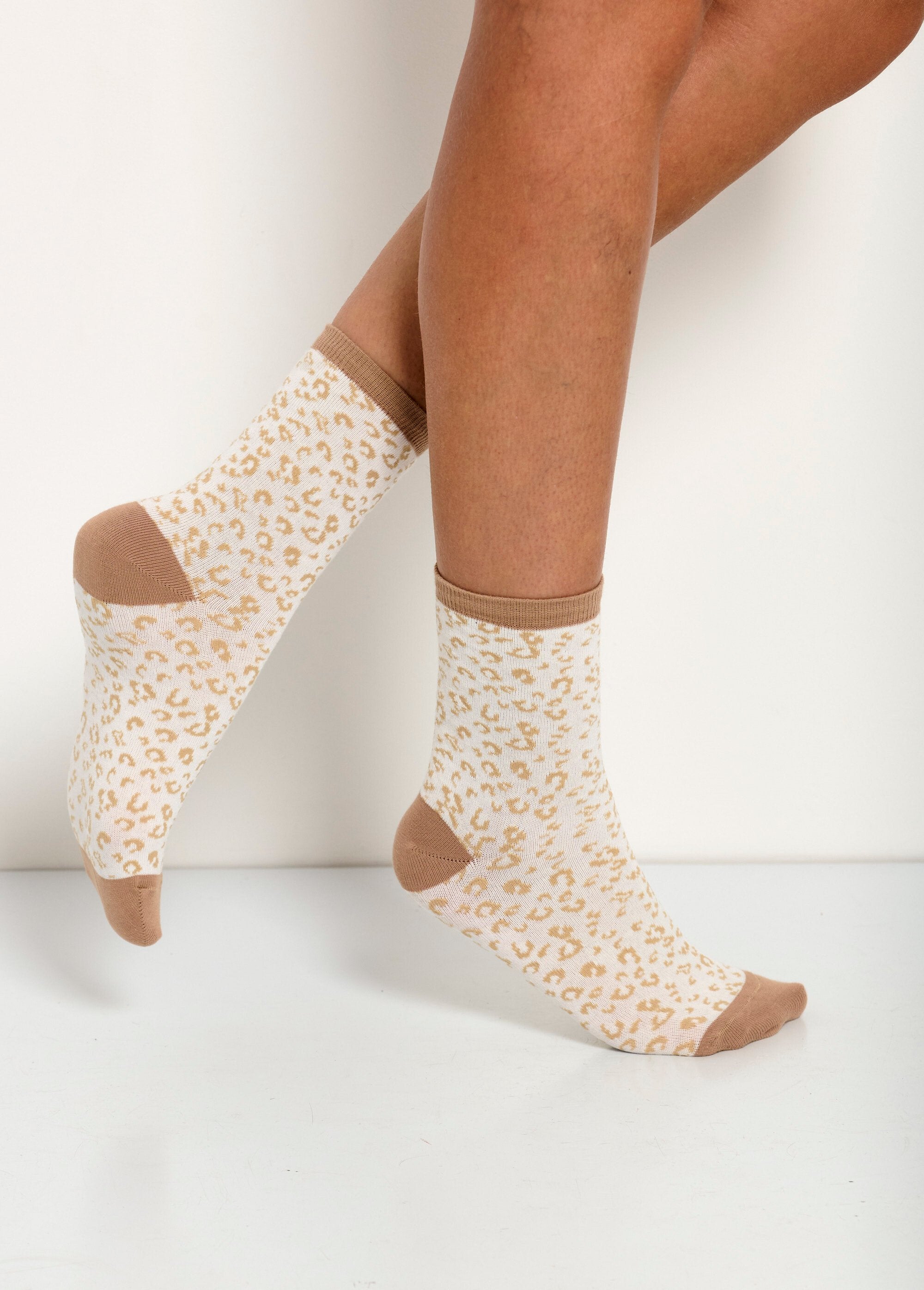 Calcetines_hasta_la_rodilla_estampado_leopardo_-_pack_de_3_pares_Lote_marfil3_DE1_slim