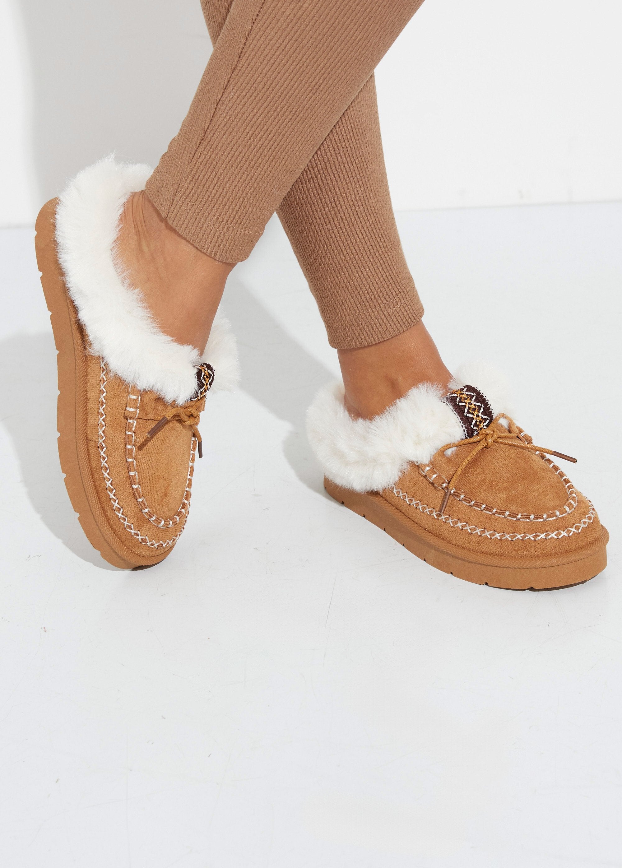 Mocasines_de_piel_y_trenzas_indias_camello_SF1_slim