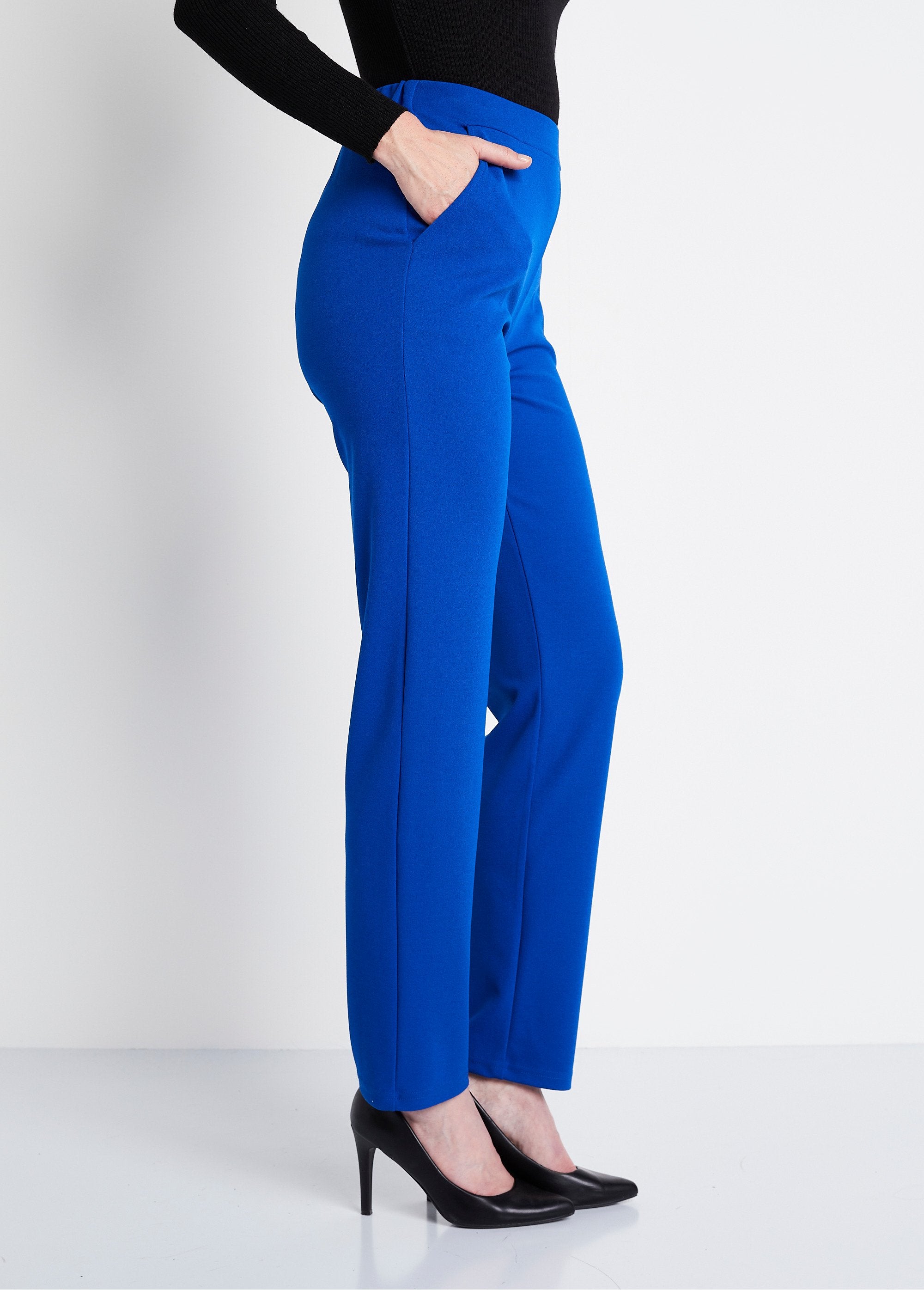 Pantalón_recto_con_cintura_elástica_y_punto_crepé_azul_duro_DR1_slim