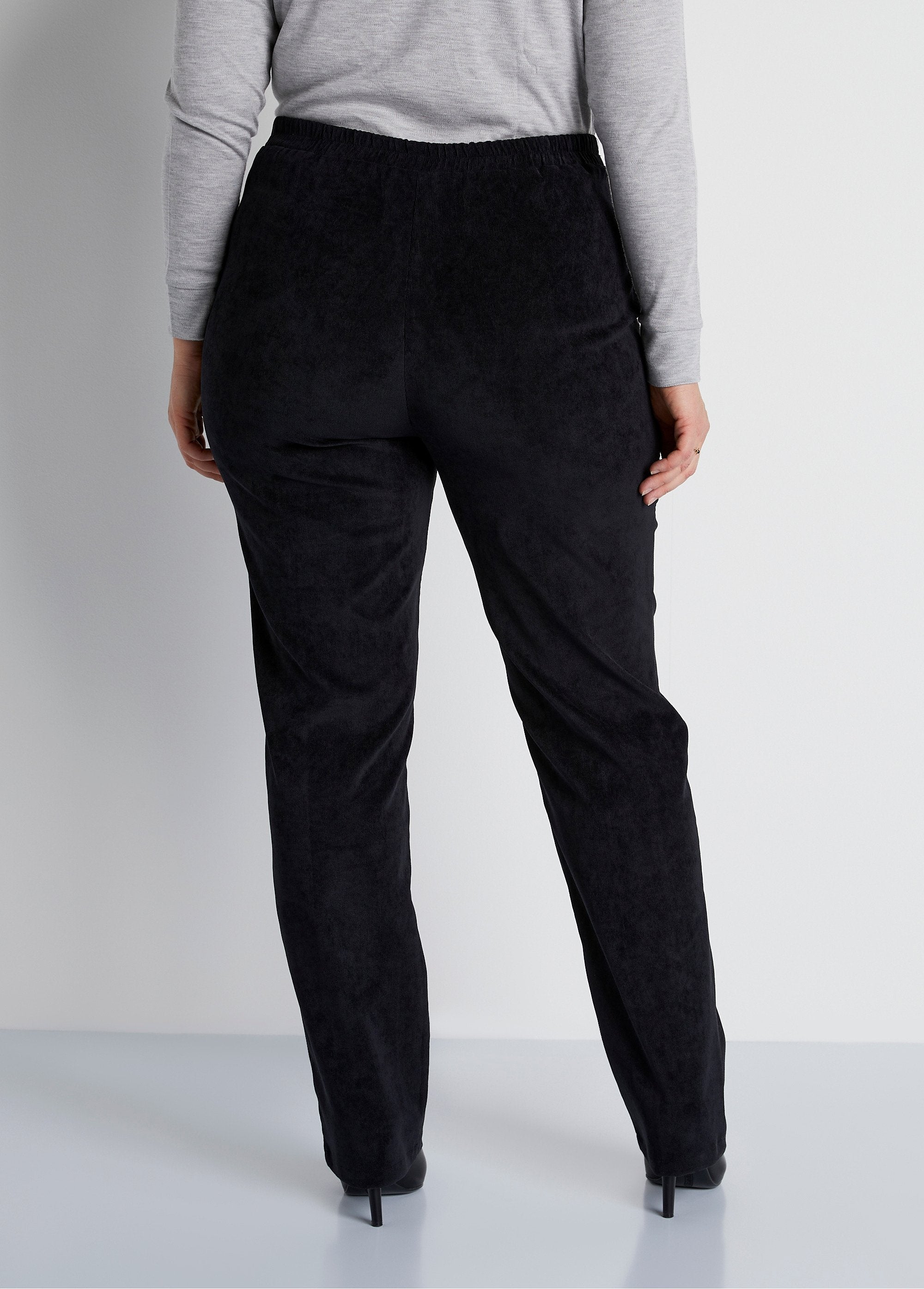 Pantalón_recto_con_cintura_elástica_y_terciopelo_milrayas_Negro_DO1_curvy