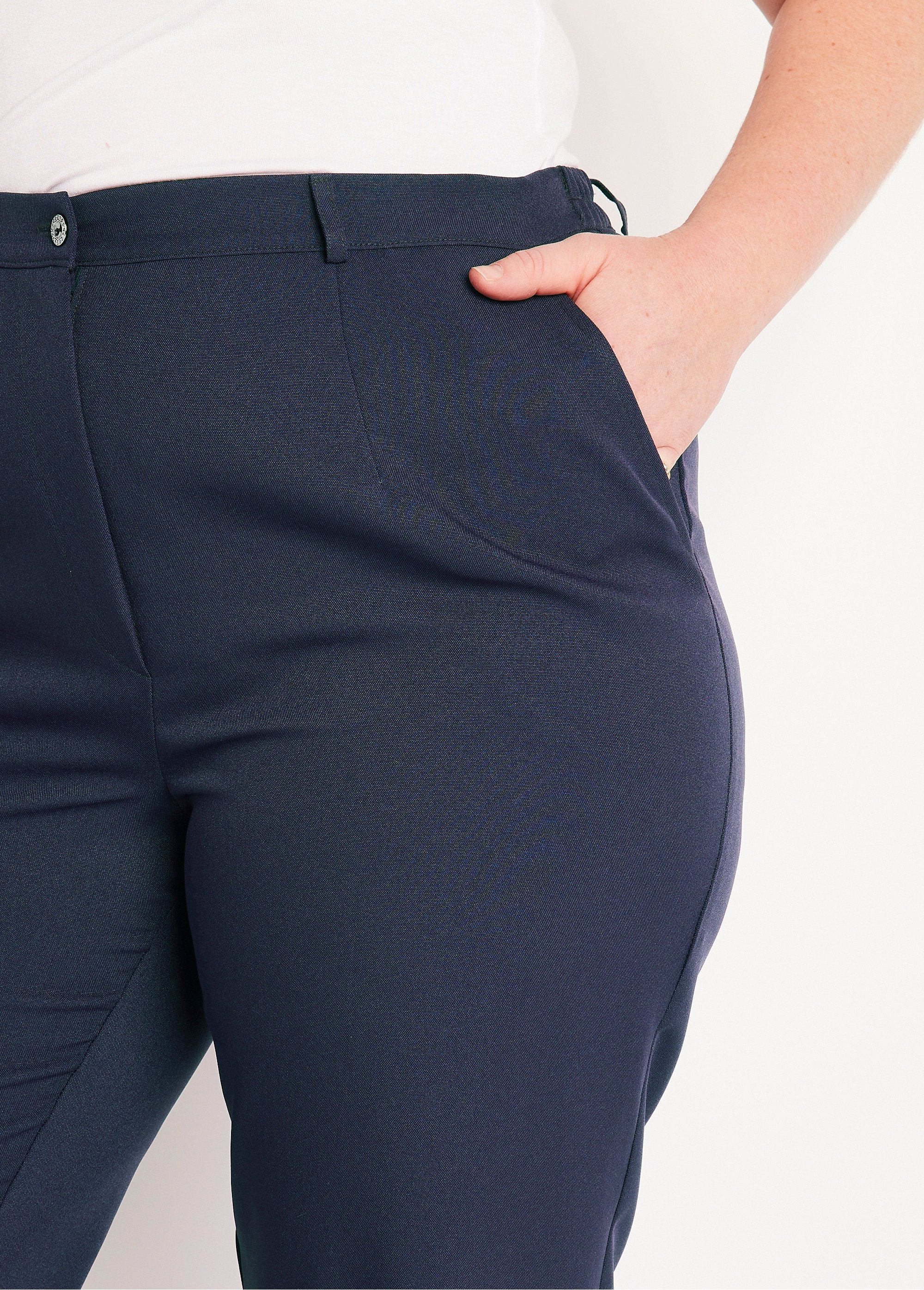 Pantalón_recto_liso_con_cintura_semielástica_Marina_DE1_curvy