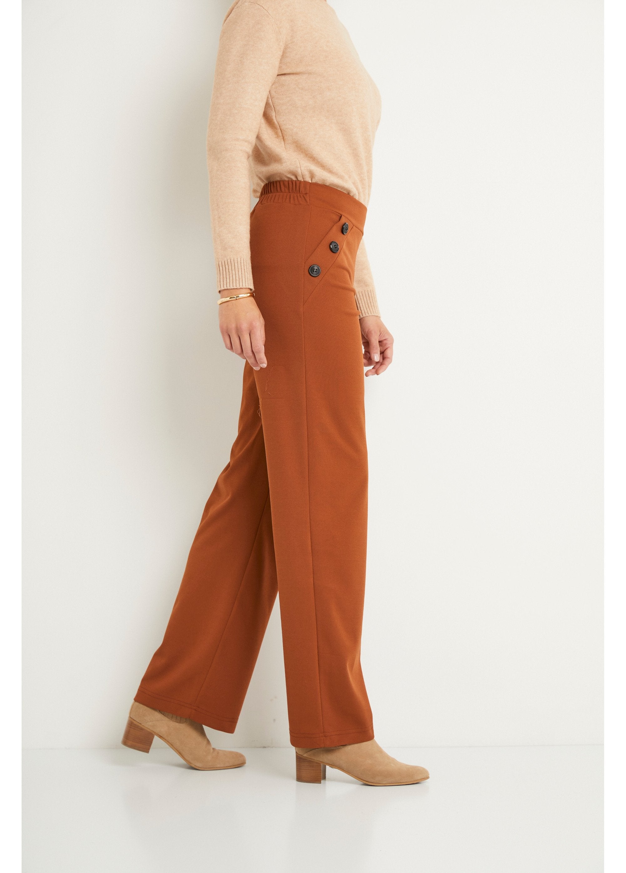 Pantalón_semielástico_de_pierna_ancha,_liso_Camel_DR1_slim