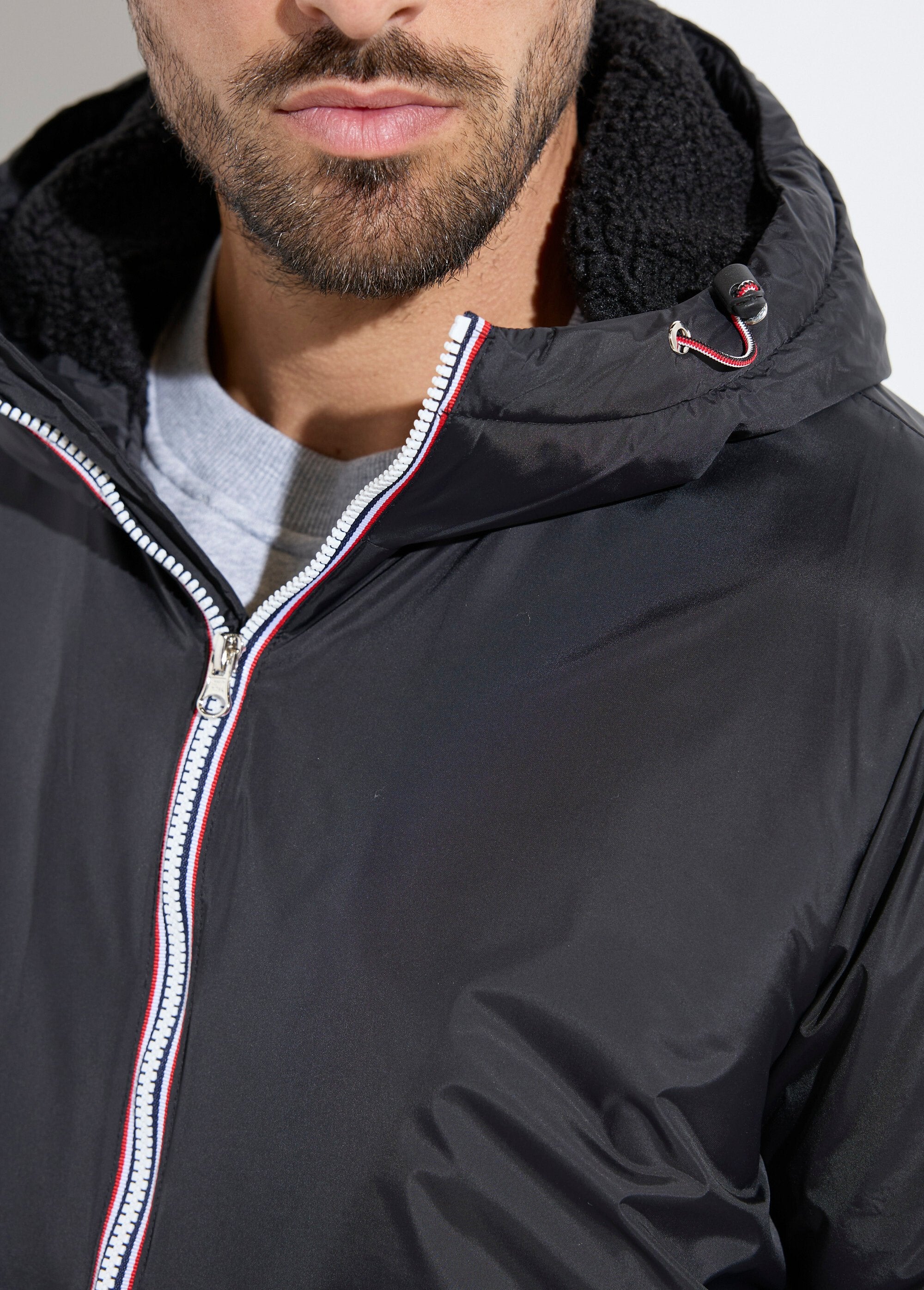Parka_courte_chaude_fourrée_déperlante_Noir_DE1_slim