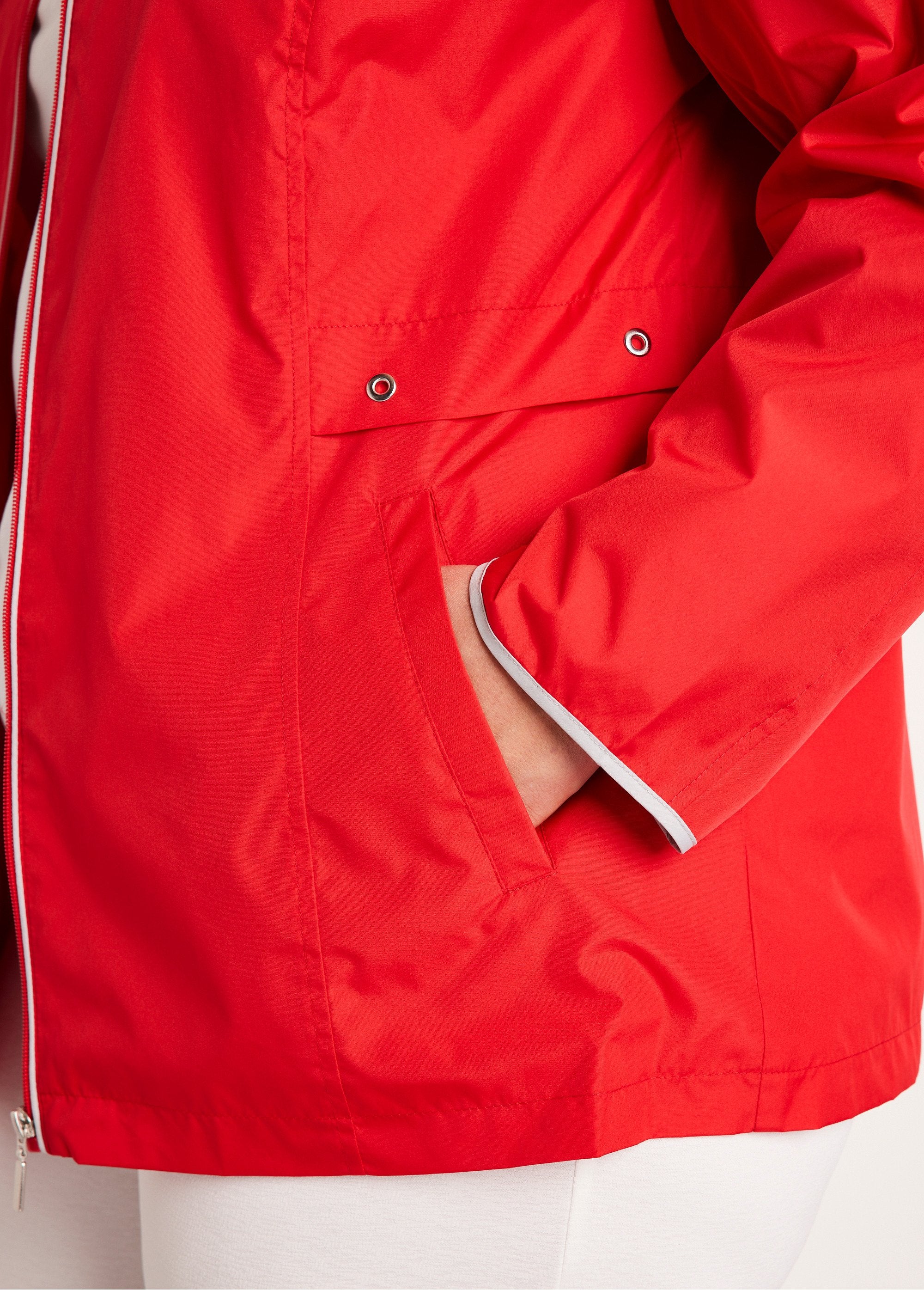 Parka_corta_con_cremallera_Rojo_DE2_curvy