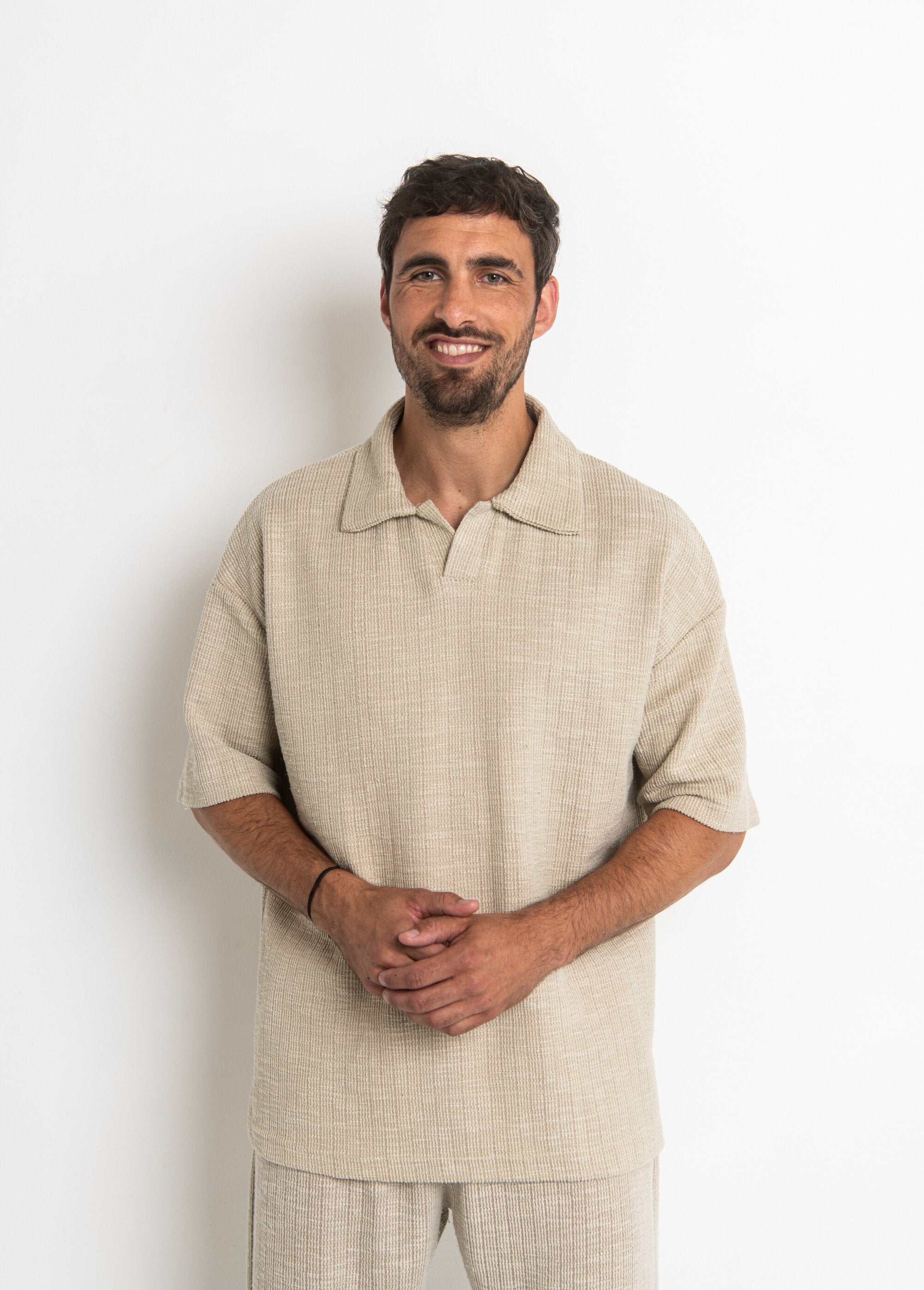 Polo_de_punto_con_cuello_sastre_Beige_FA1_slim