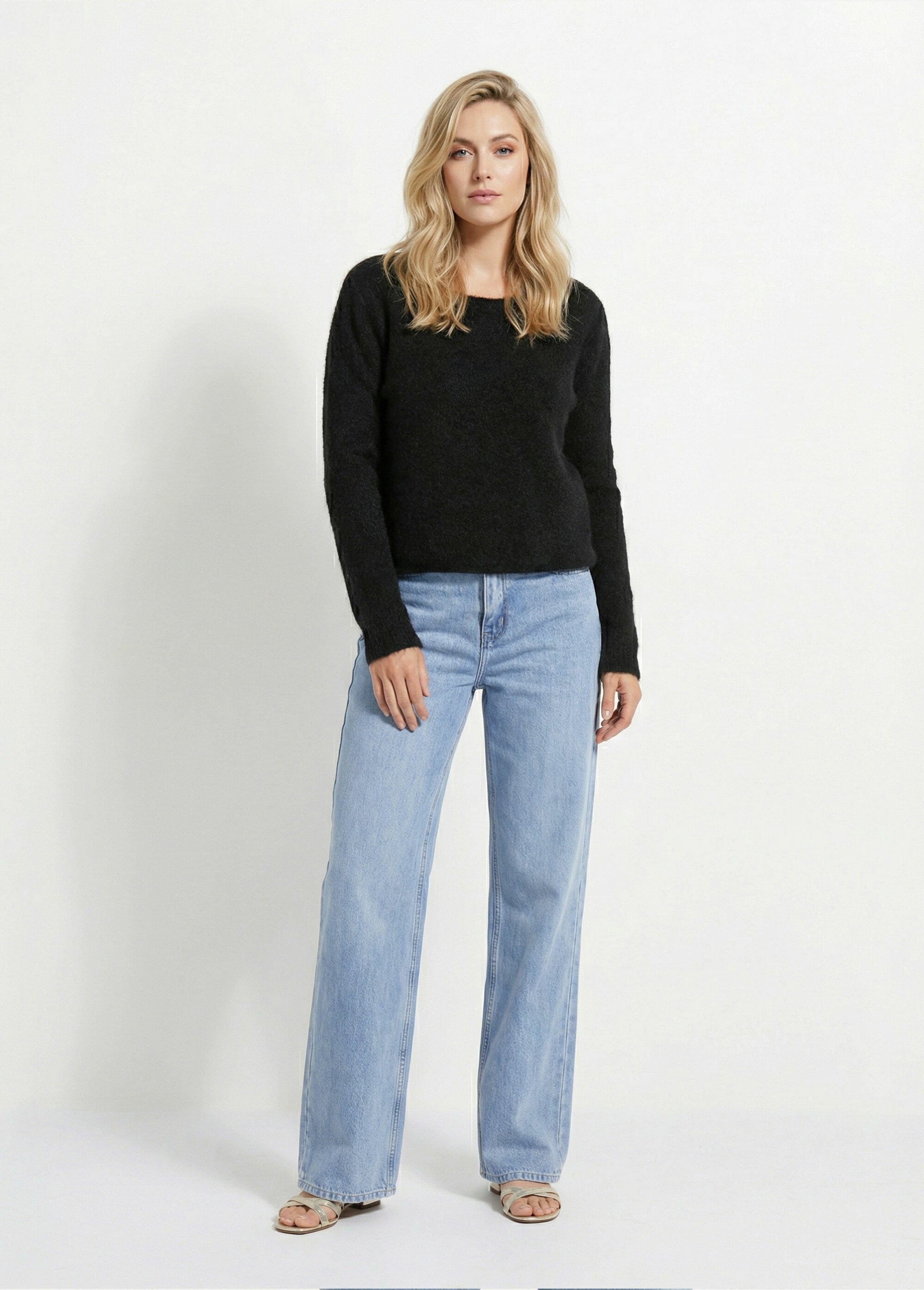 Suéter_de_lana_con_detalle_de_encaje_en_la_espalda_Negro_SF1_slim