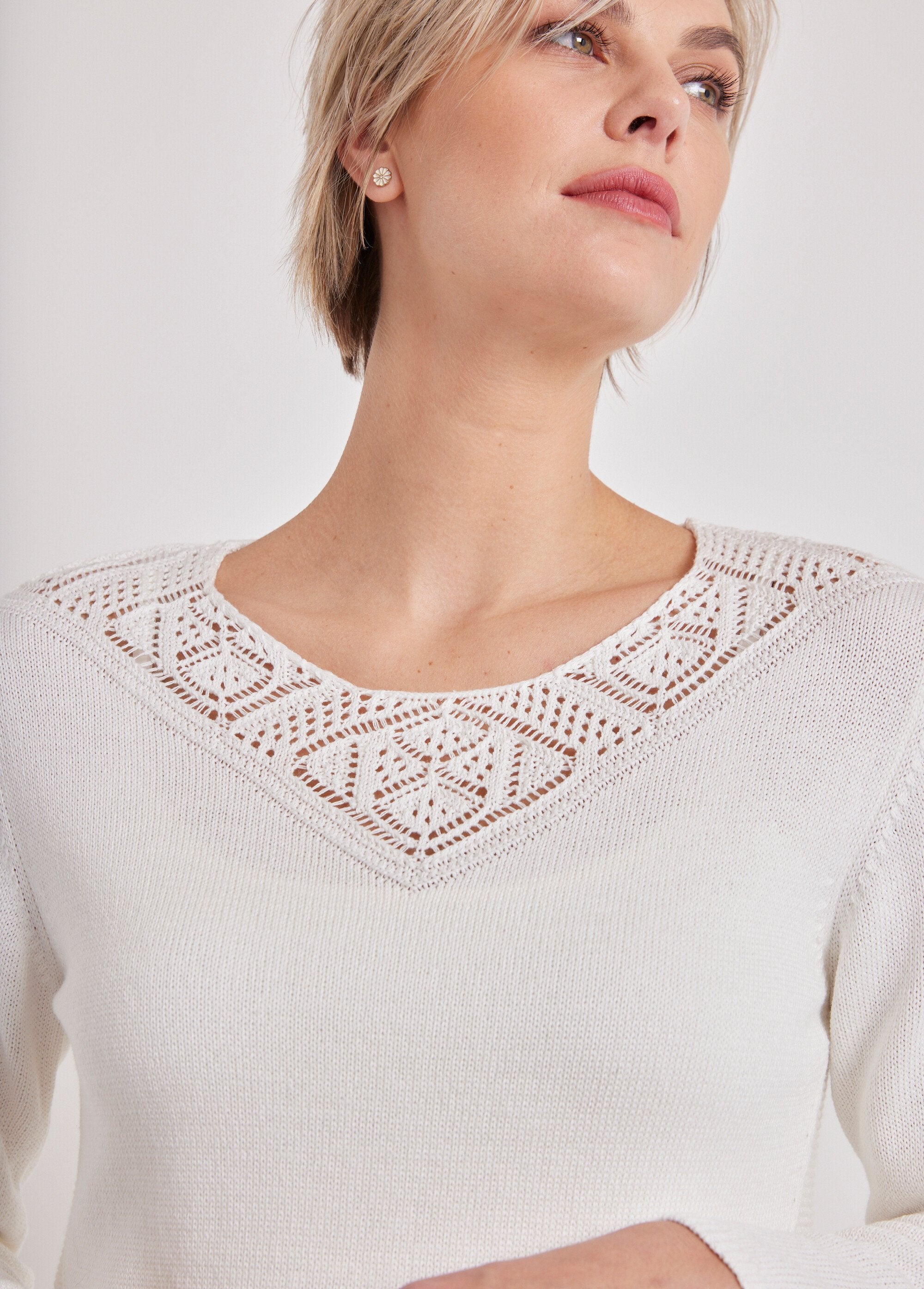 Jersey_de_punto_de_manga_larga_Blanco,_Blanca_DE1_slim