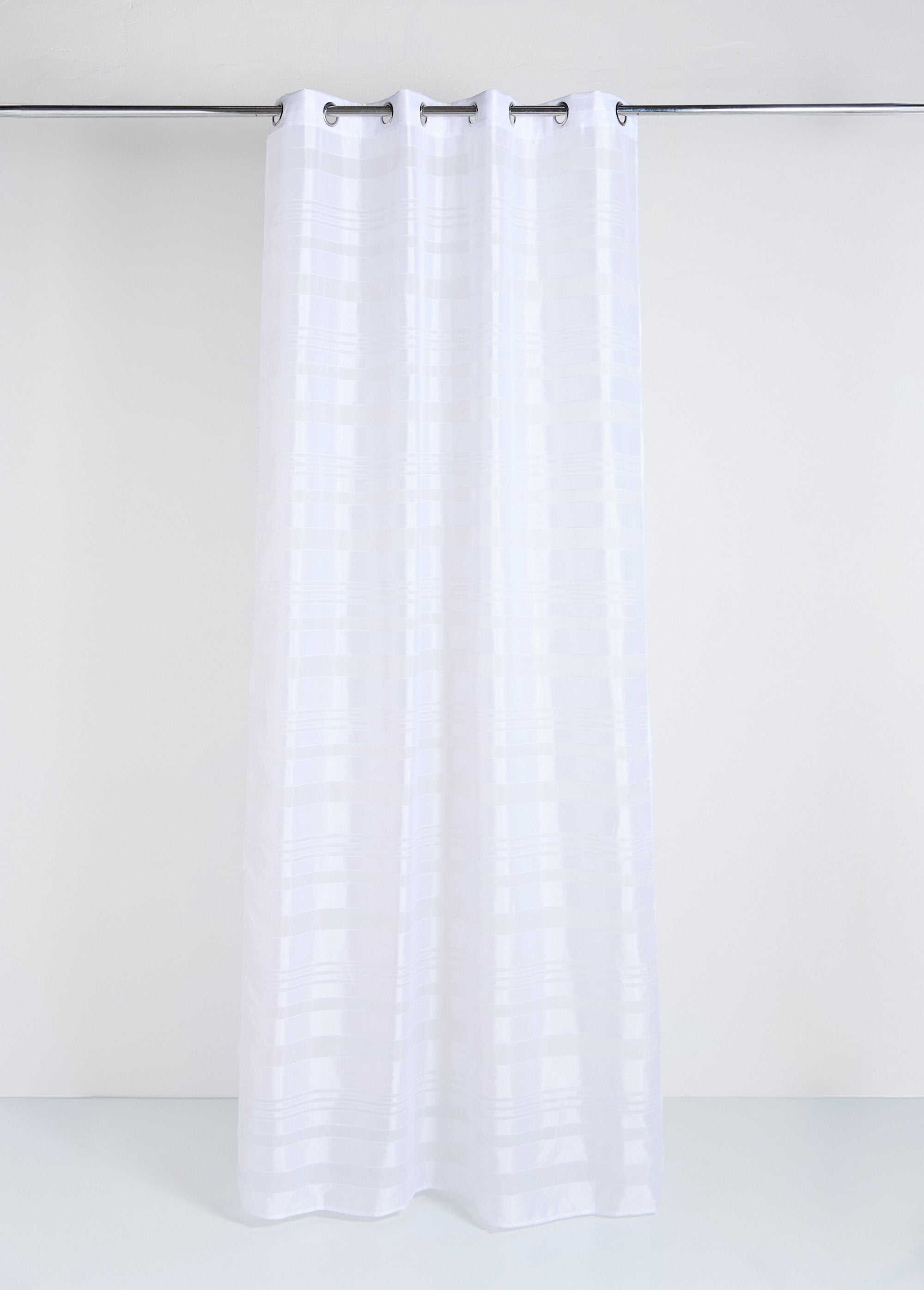 Cortina_de_1_panel_con_ojales,_transparente_horizontal._Blanco_FA1_slim